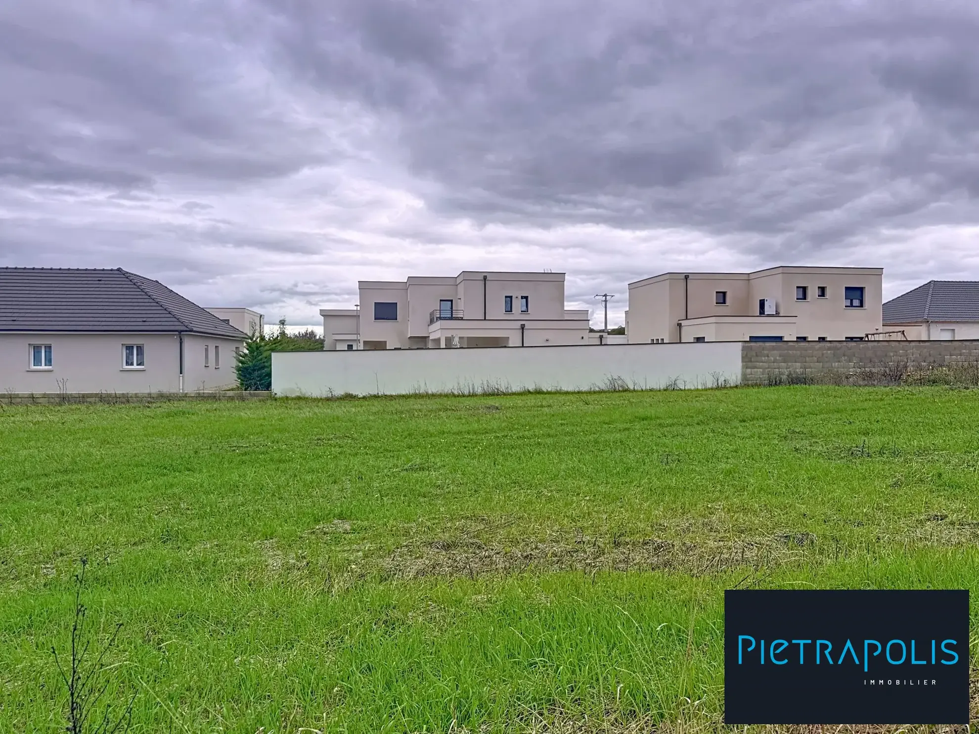 Terrain constructible à vendre à Ahuy de 603 m², emplacement privilégié 