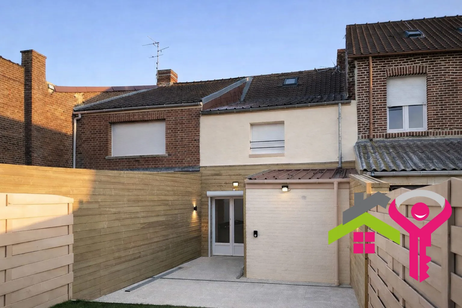 Maison rénovée avec terrasse et jardin à Denain – 2 chambres, état impeccable