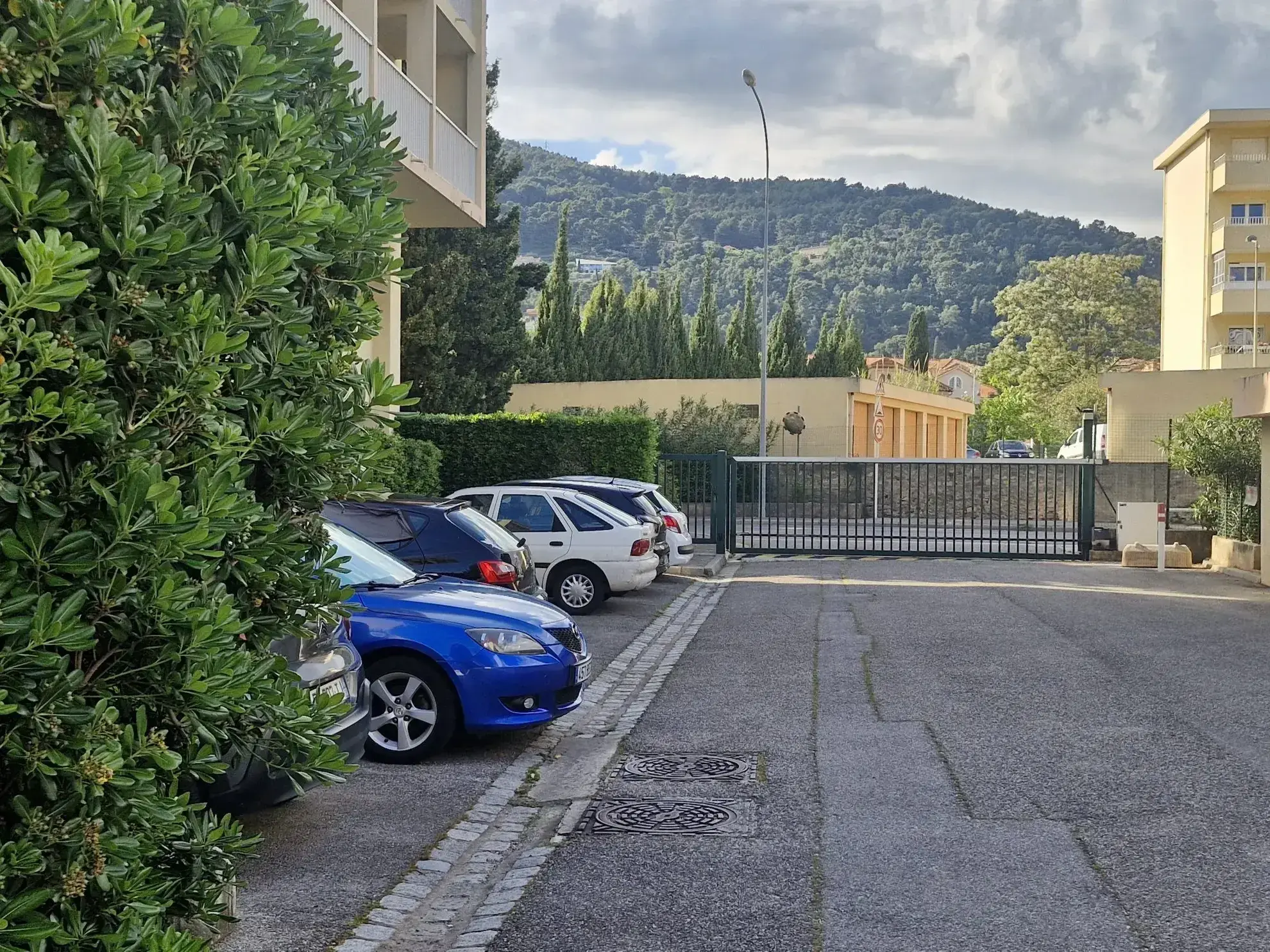 Garage sécurisé de 17m² à La Valette-du-Var - Investissement idéal 