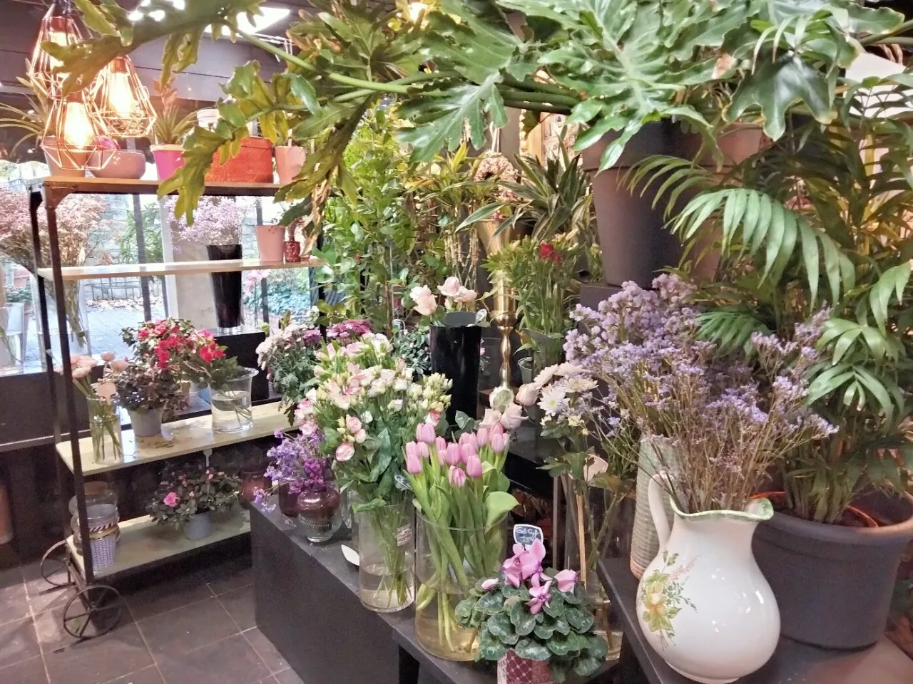 Fleuriste traditionnel à vendre dans un secteur prisé des Hauts-de-Seine 