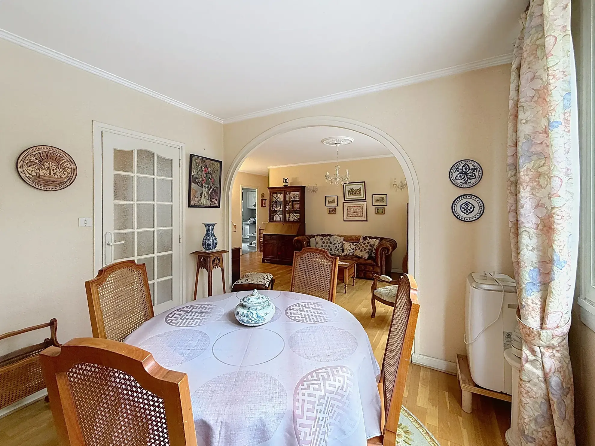 Appartement T4 lumineux de 66 m² avec balcon et parking à Oullins Pierre Bénite 