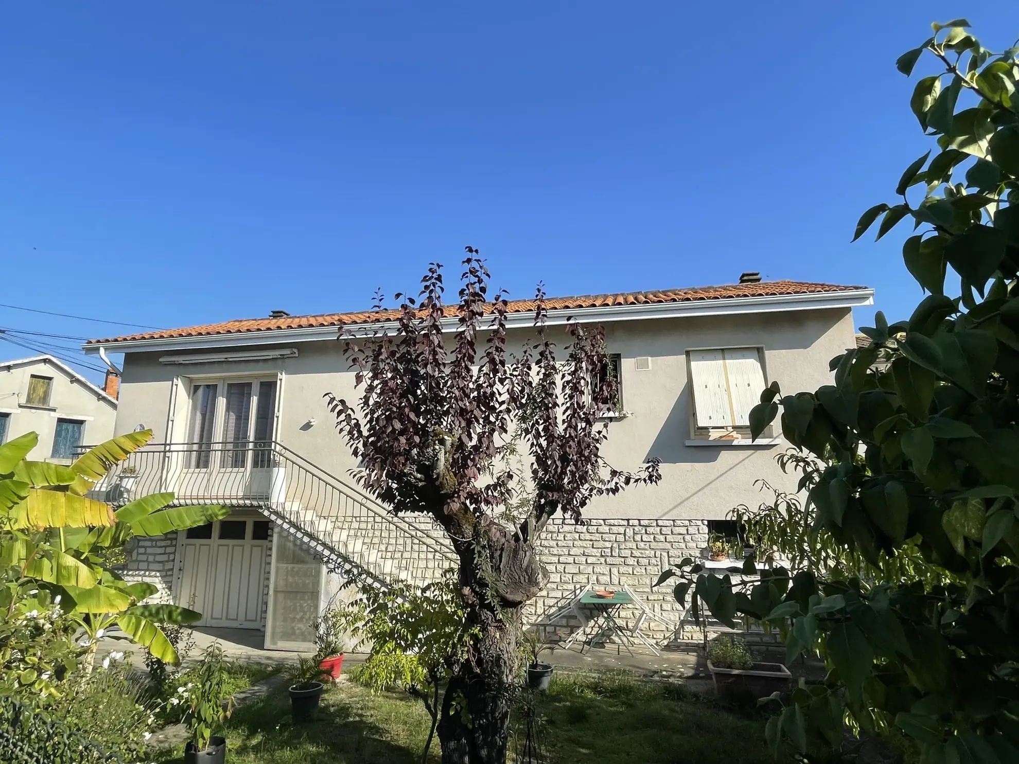 Maison de 72 m² avec bail en cours à Angoulême - Investissement locatif idéal 