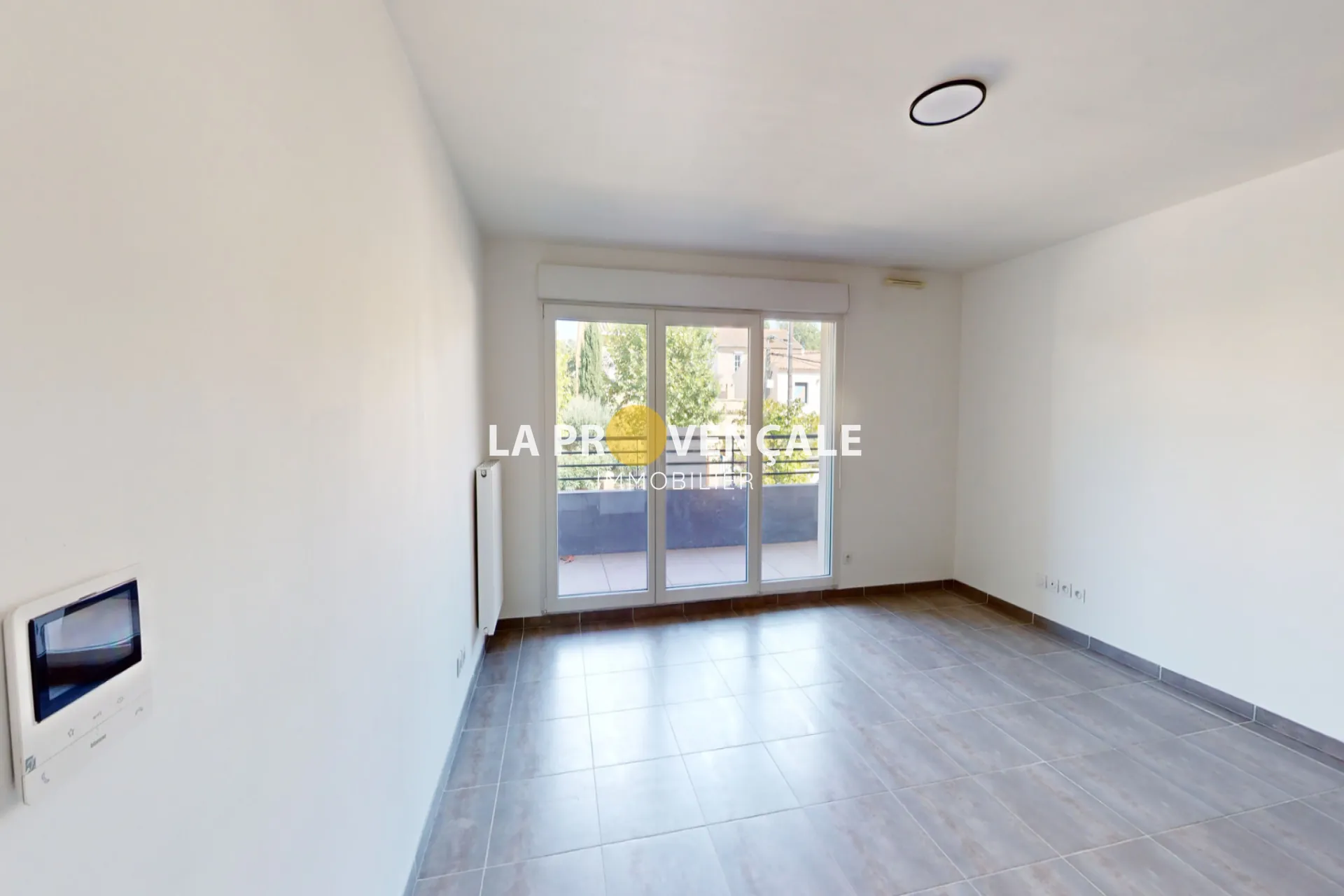 Appartement 3 pièces moderne à vendre à Gréasque avec parking et sécurité 