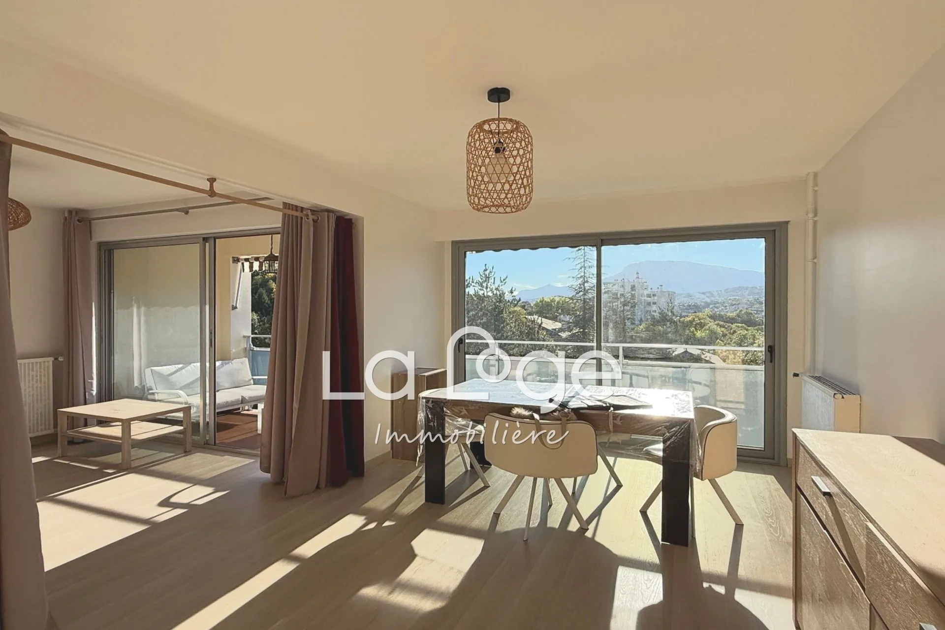 A vendre appartement 2 pièces à Gap avec balcon et cave, vue sur montagnes 