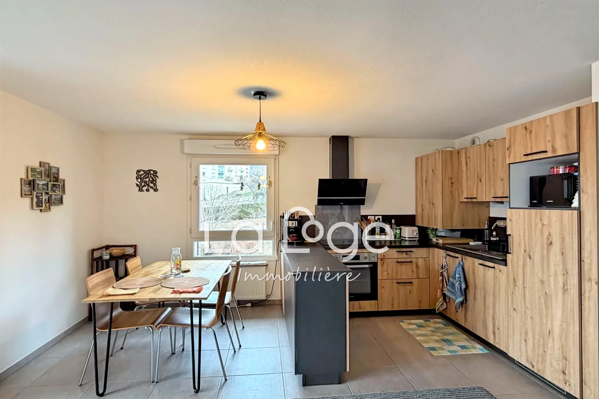 Appartement 3 pièces avec terrasse à Gap, quartier Silos - Modernité et vue dégagée 