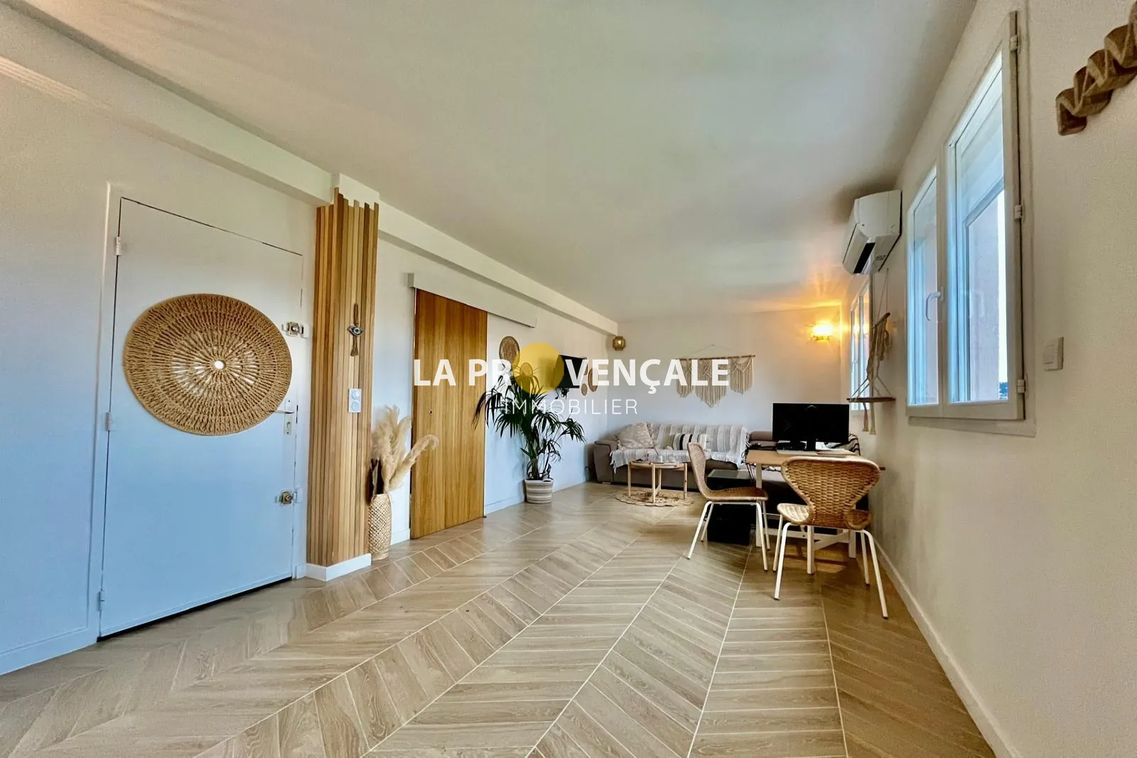 Appartement T2 rénové à La Ciotat près de la plage Lumière 