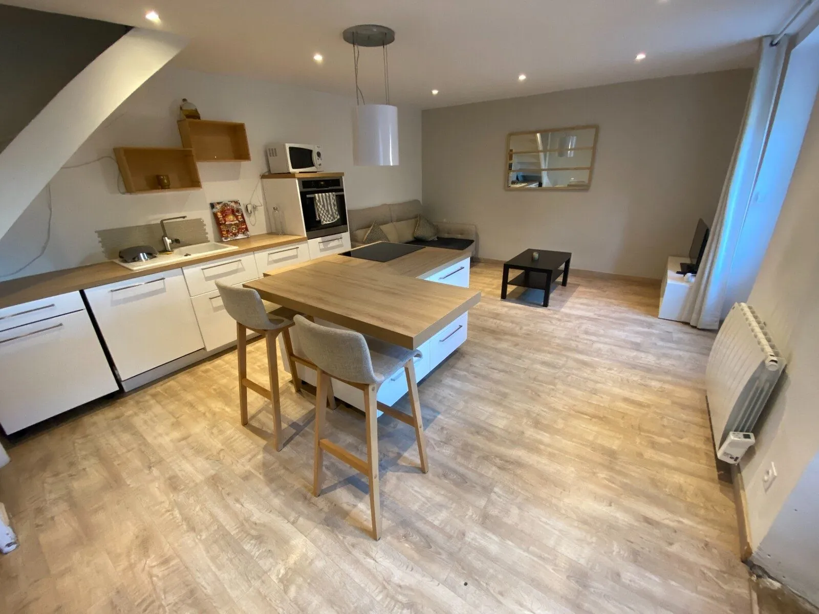 Charmante maison de village avec cour intérieure à Saint Nazaire en Royans 