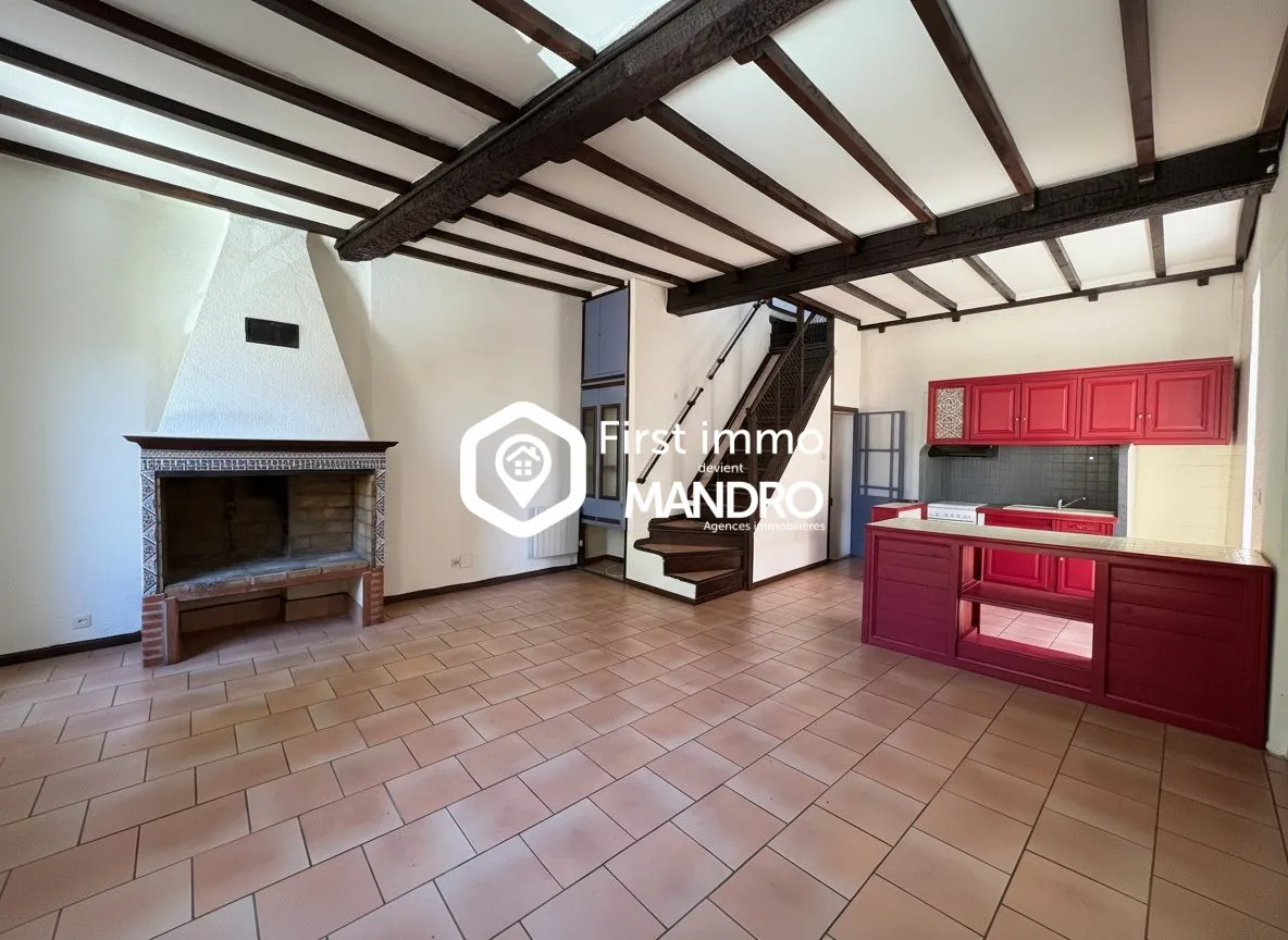 Maison de village à vendre à Ille-sur-Têt avec grand potentiel et emplacement central