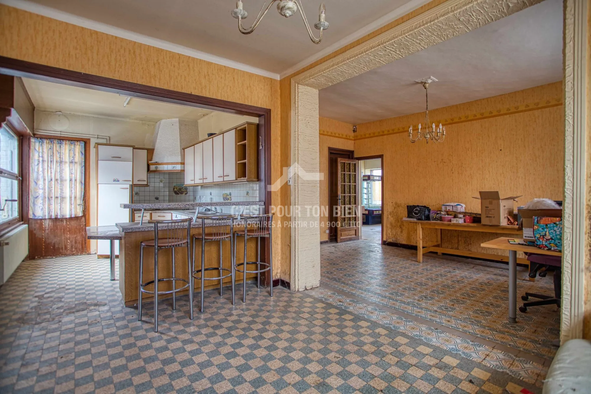 À vendre ensemble immobilier de 260 m² à Steenbecque avec potentiel de développement