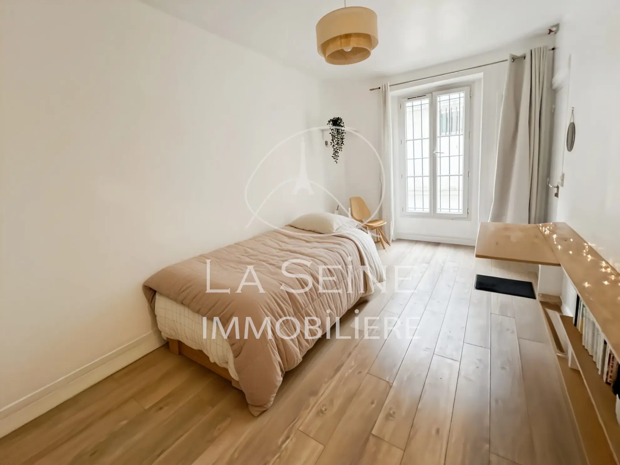 Studio à vendre à Paris 18ème proche Gare du Nord - Investissement ou pied-à-terre 