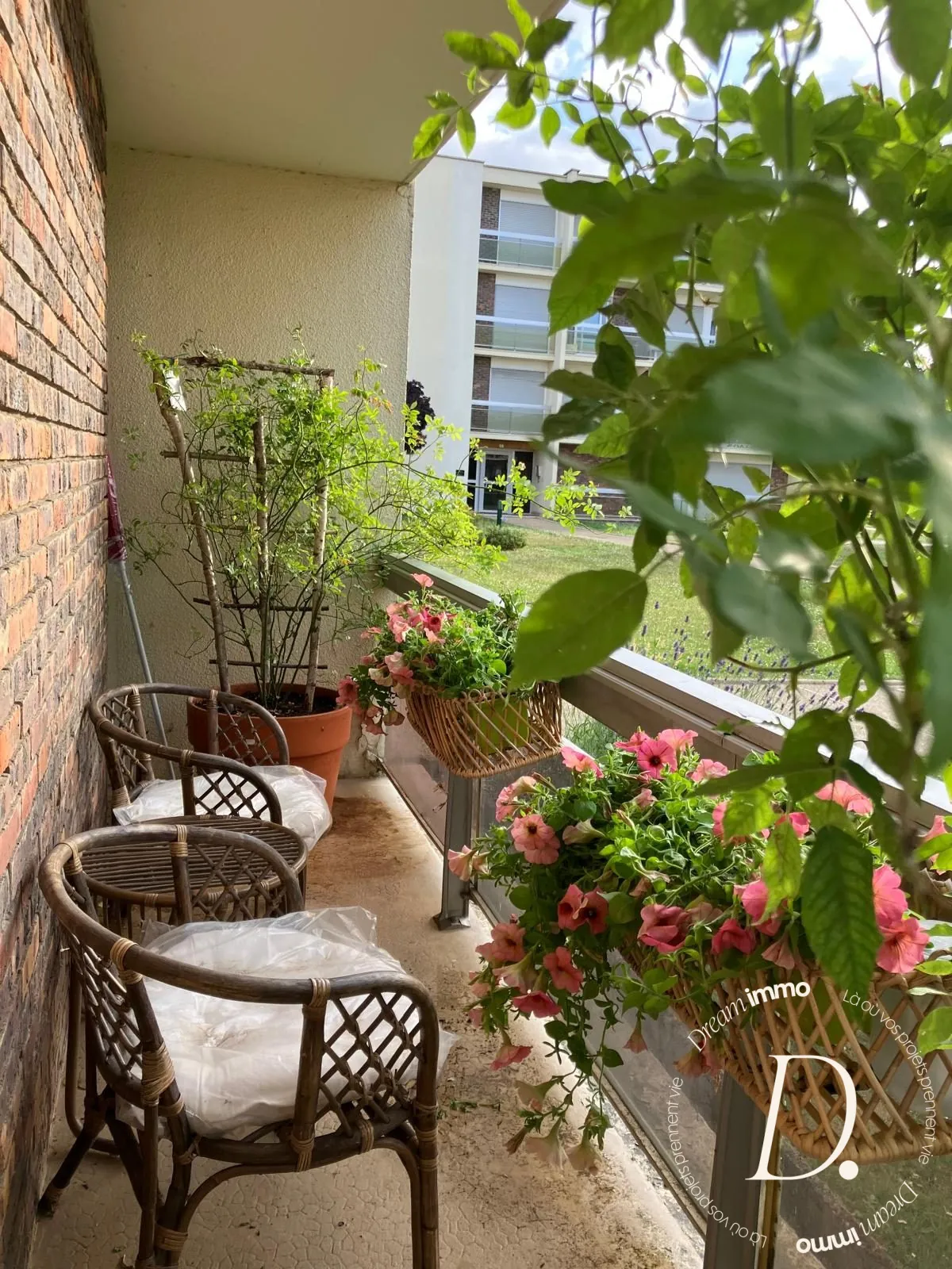 Appartement 2 pièces à Vernon dans résidence de standing avec parking et cave 