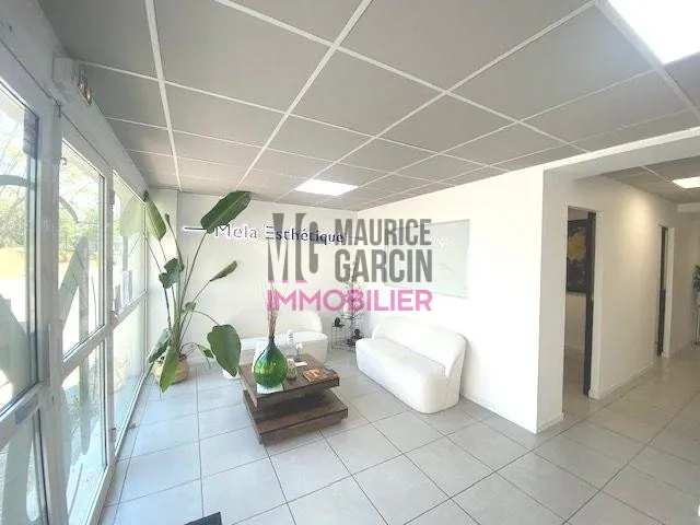Local de 70 m² à Montfavet - Bureaux ou Profession Libérale 