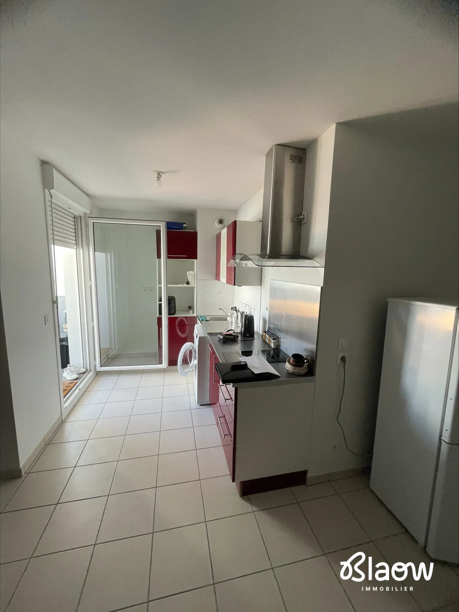 Appartement T2 récent avec balcon et garage à Vénissieux