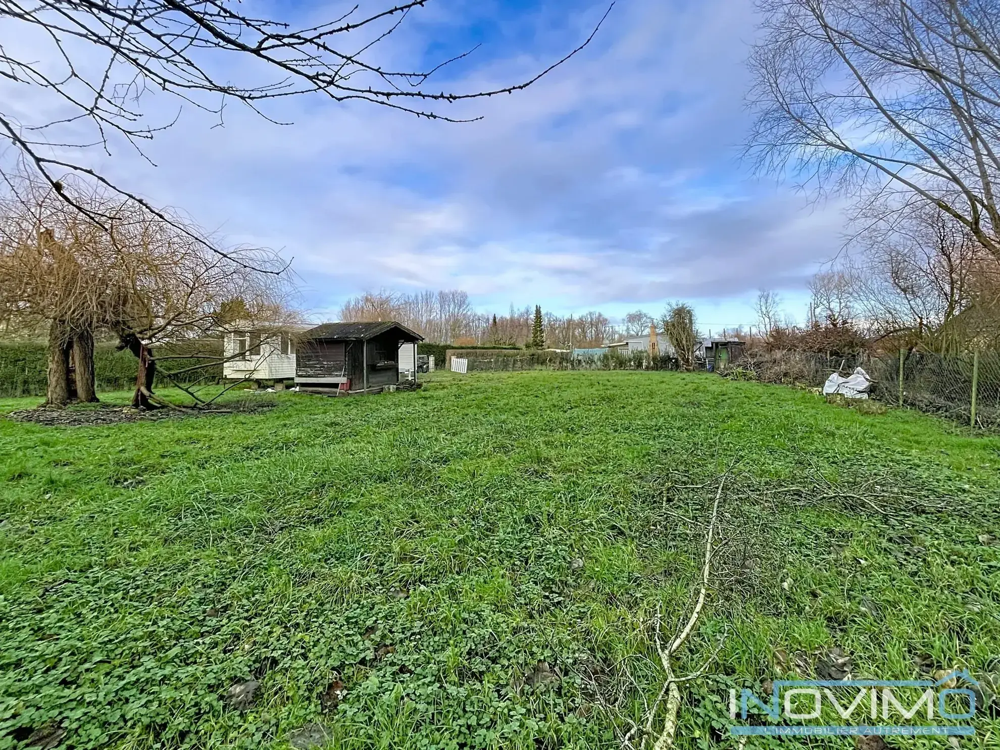 Terrain de loisirs à vendre à Balinghem (62610) avec mobil-home à rénover 