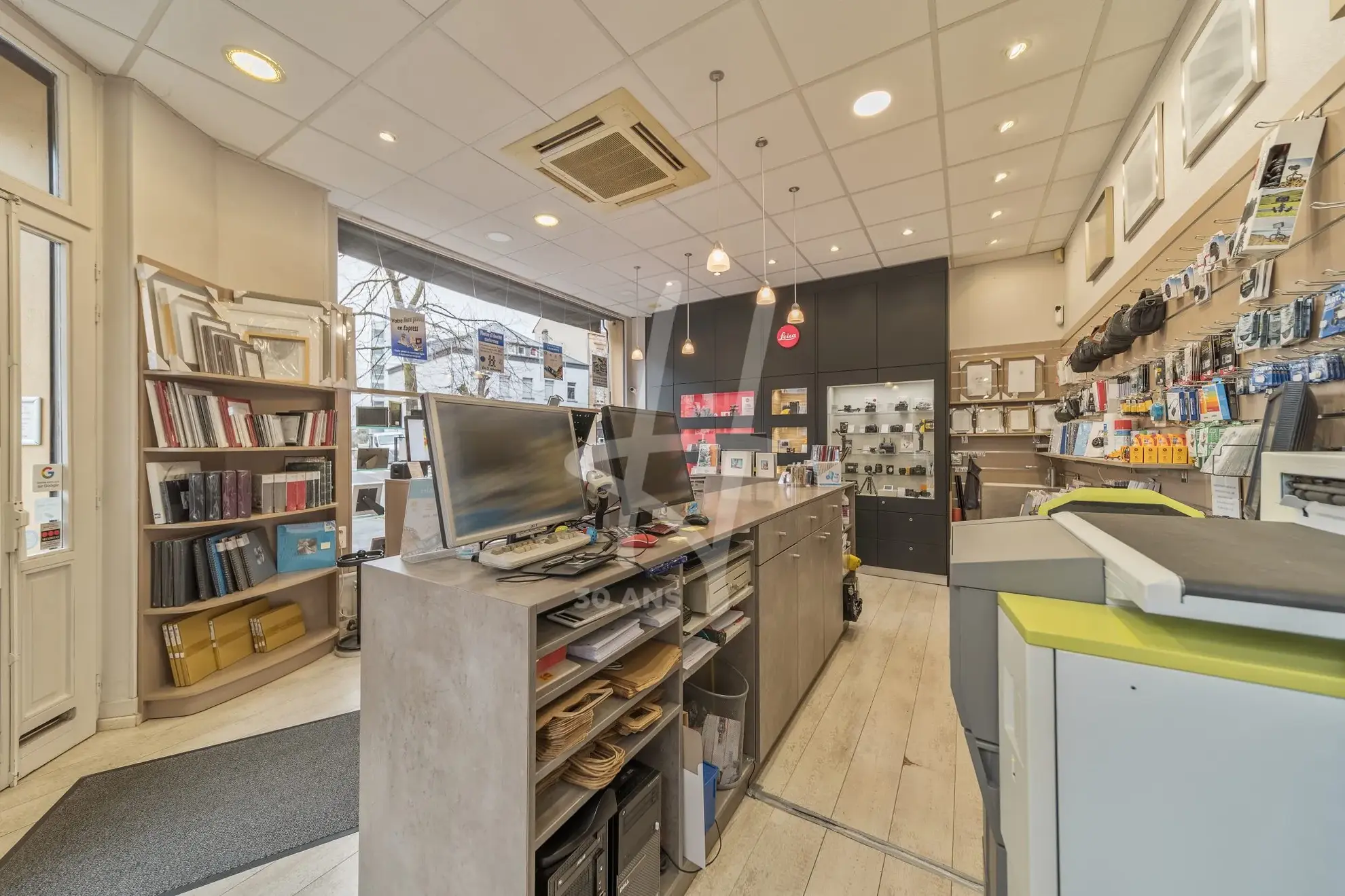 Fonds de commerce de photographie à Metz - Clientèle fidèle, espace de 59 m² 