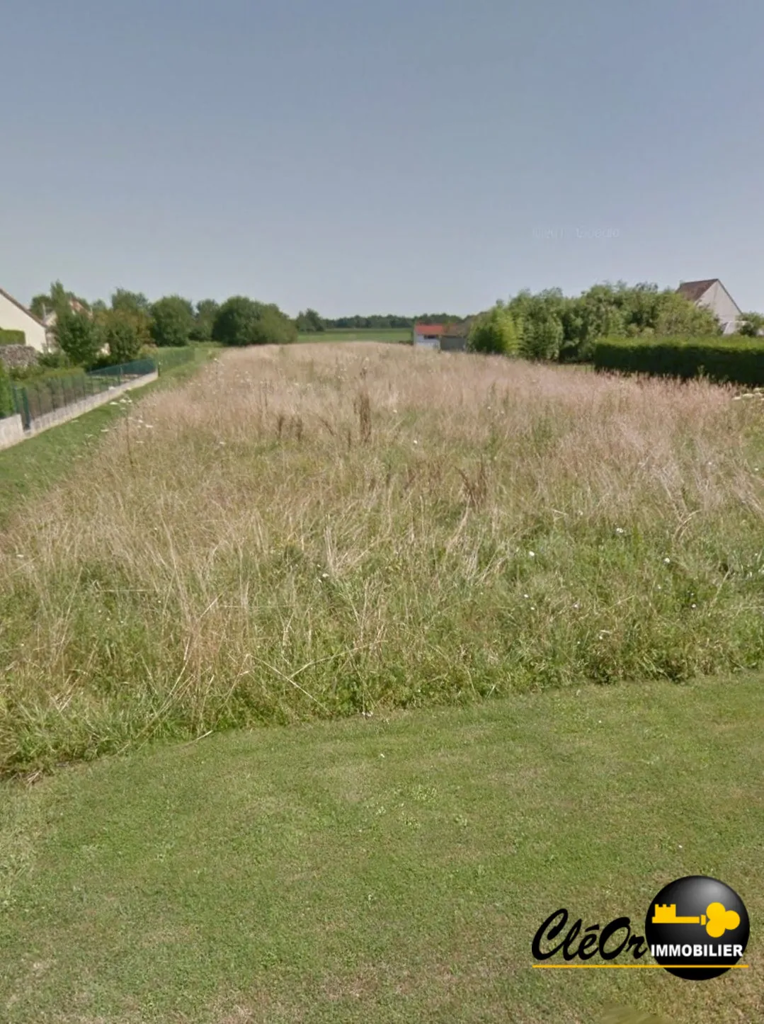 Terrain constructible à Pagny-le-Château - 715 m², viabilisé, calme