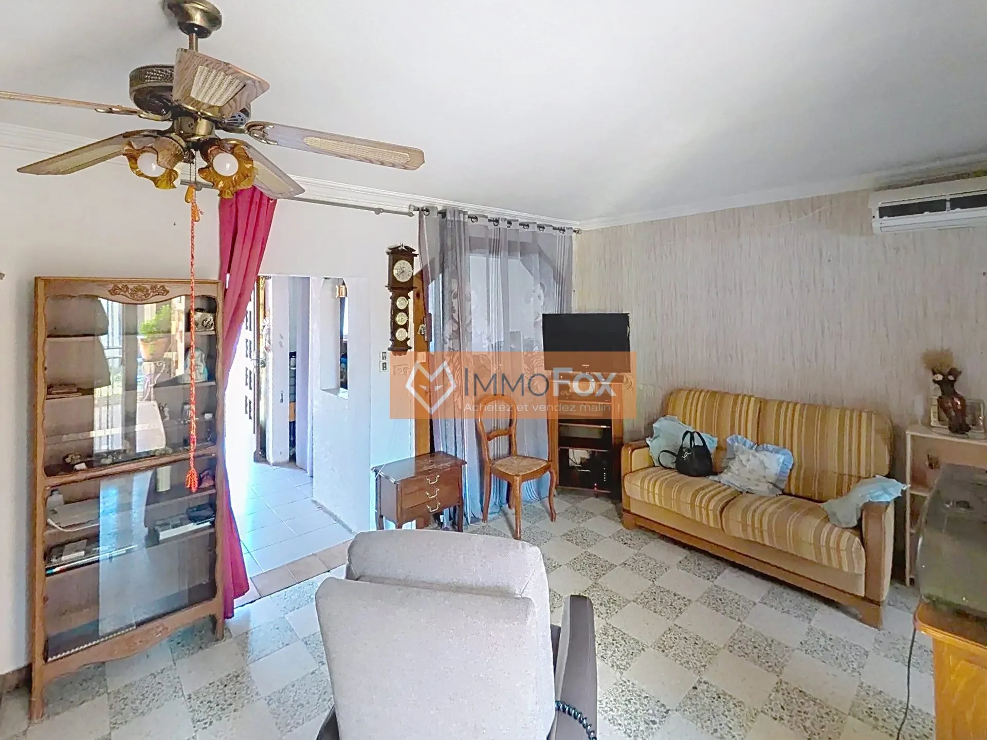 Maison mitoyenne à Perpignan avec jardin et 3 chambres, idéale famille