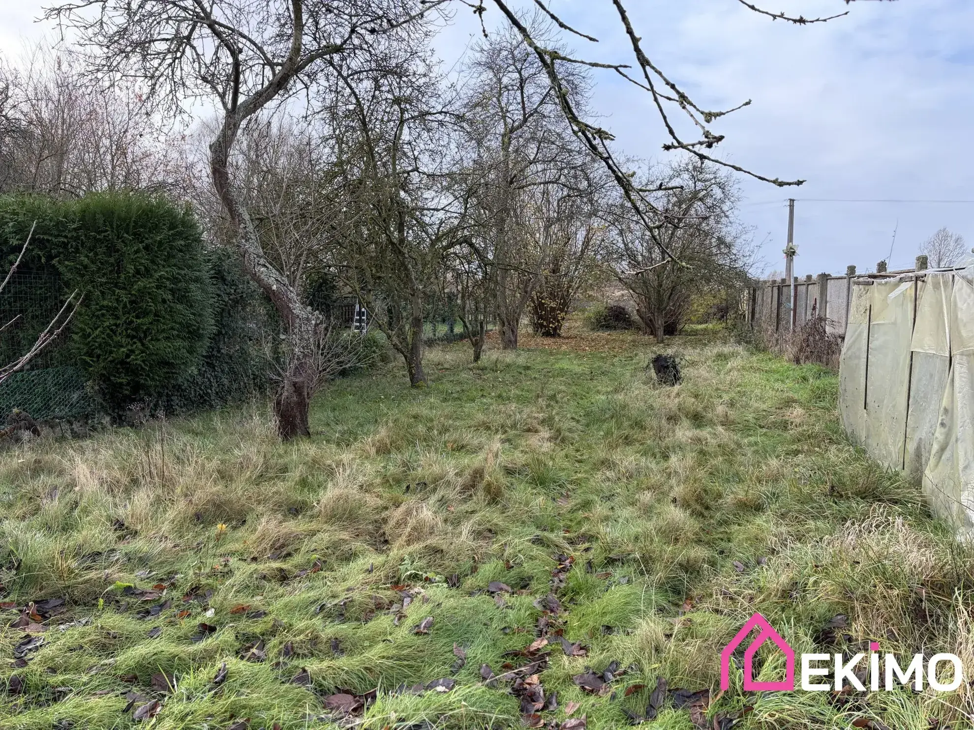 Maison ancienne à rénover avec jardin à Anhiers - 93 m² 