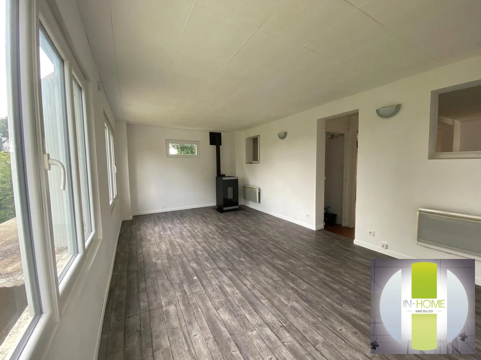 Maison 74 m² avec jardin à Breteuil, potentiel et situation stratégique