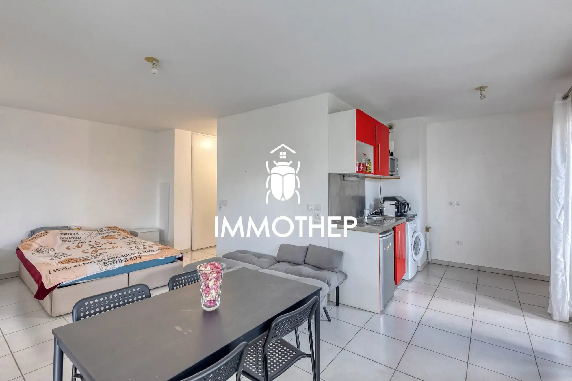 Studio à vendre de 35,60 m² avec terrasse à Grenoble - Opportunité d'investissement 