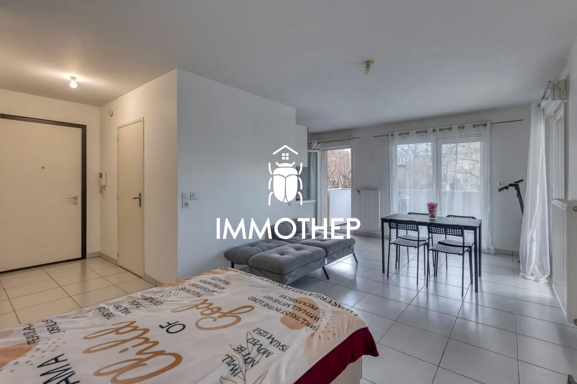 Studio à vendre de 35,60 m² avec terrasse à Grenoble - Opportunité d'investissement