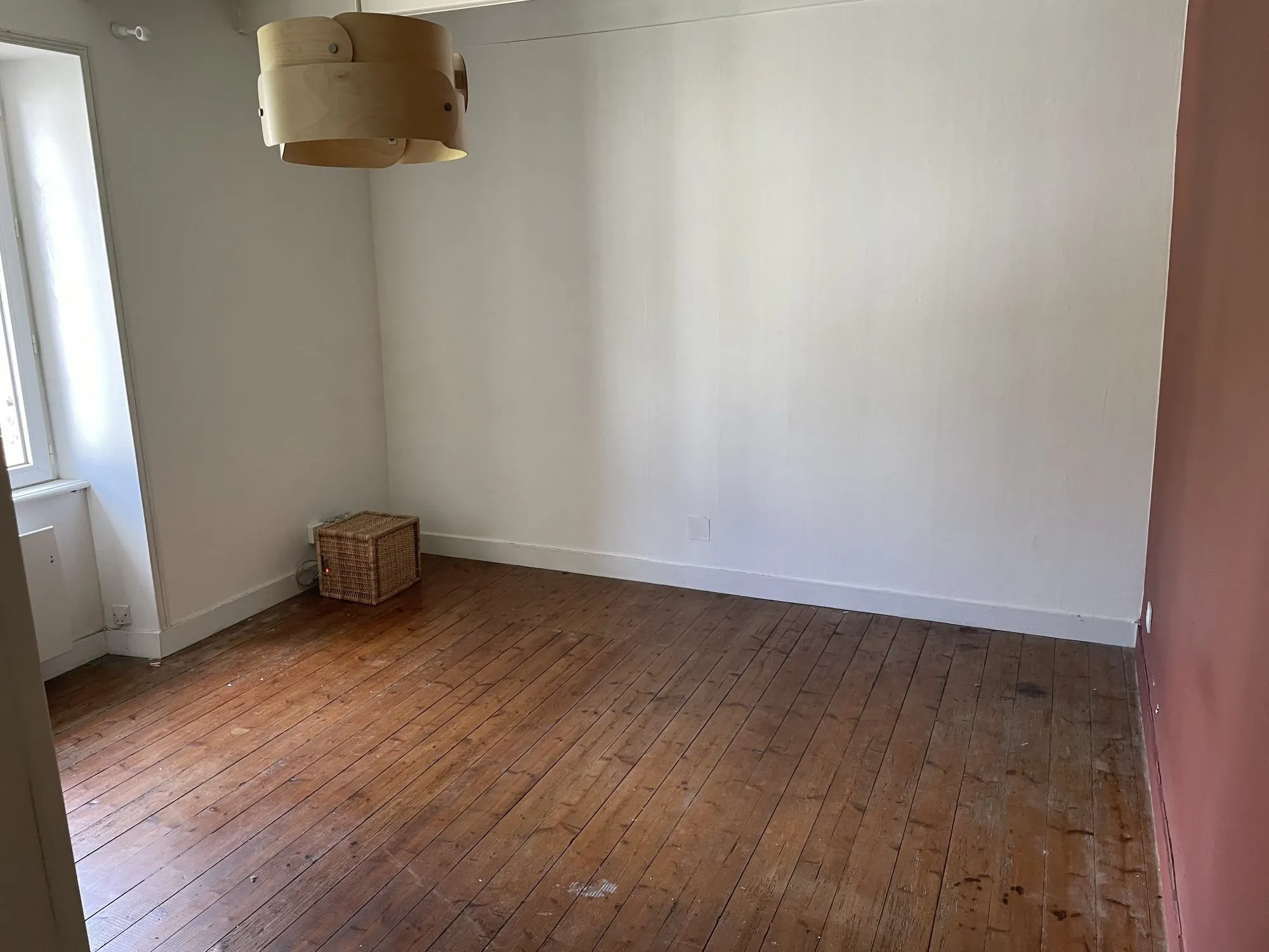 Maison individuelle de 102 m² avec jardin à Brasparts – Bien ancien et chaleureux 