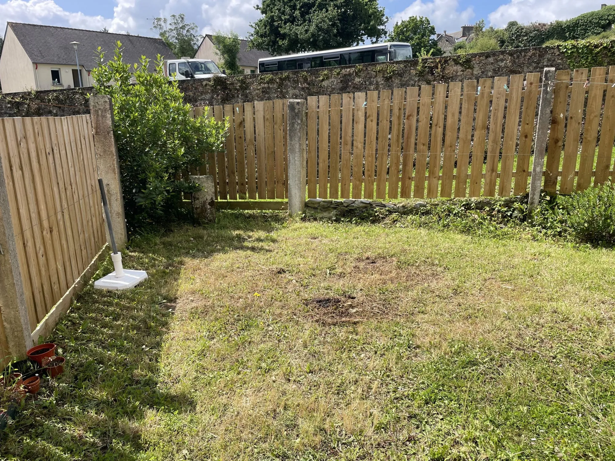 Maison individuelle de 102 m² avec jardin à Brasparts – Bien ancien et chaleureux 