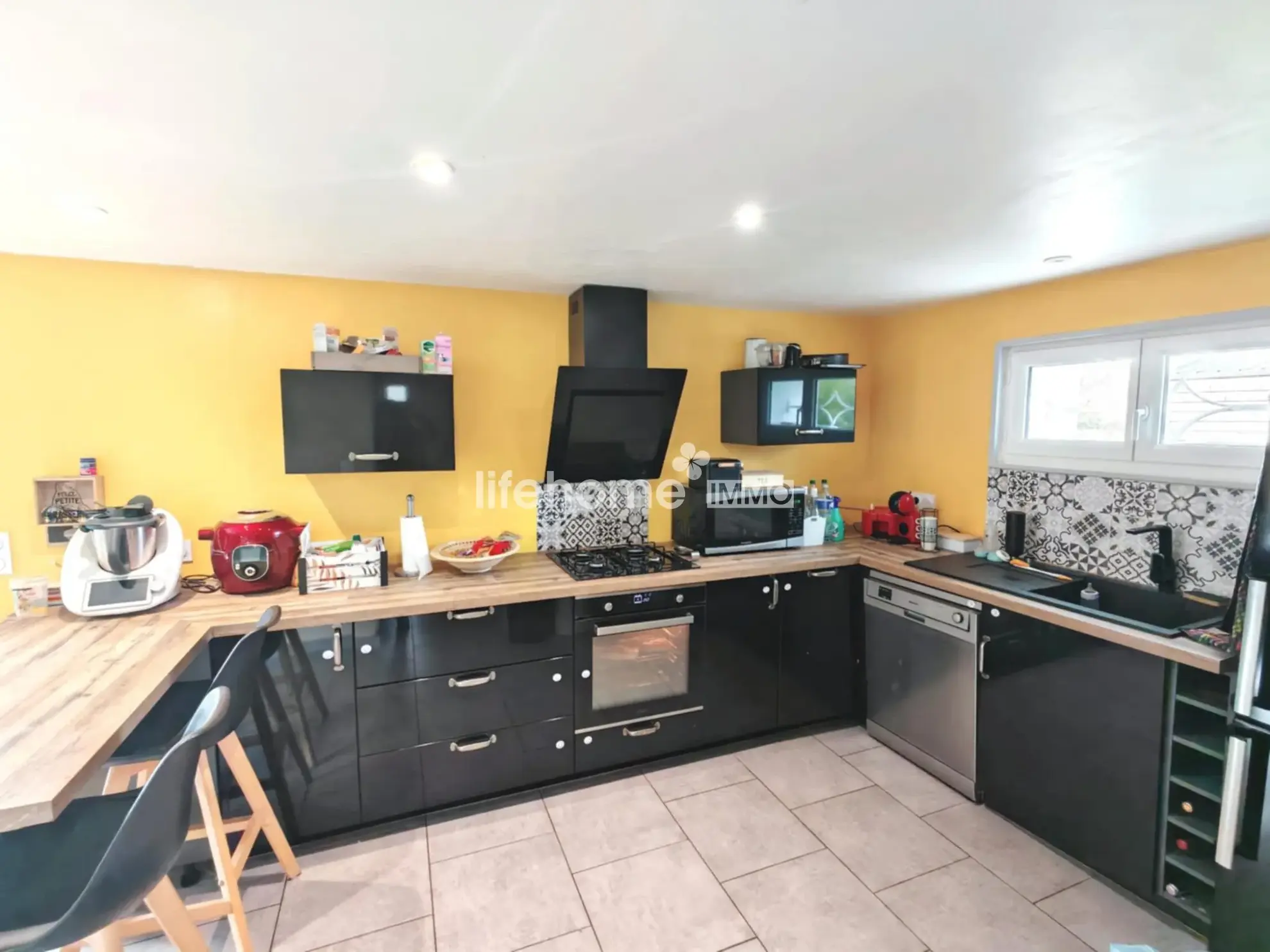 Maison individuelle avec grand terrain, piscine et hangar à Buzançais