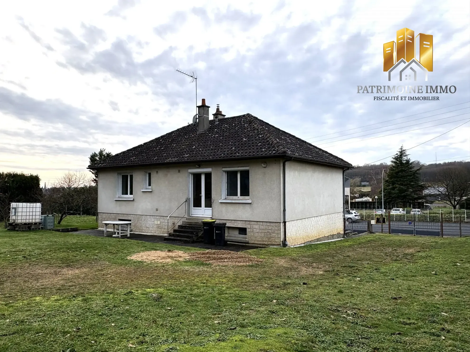 Maison familiale de 5 pièces avec sous-sol, garage et jardin à Pontvallain 