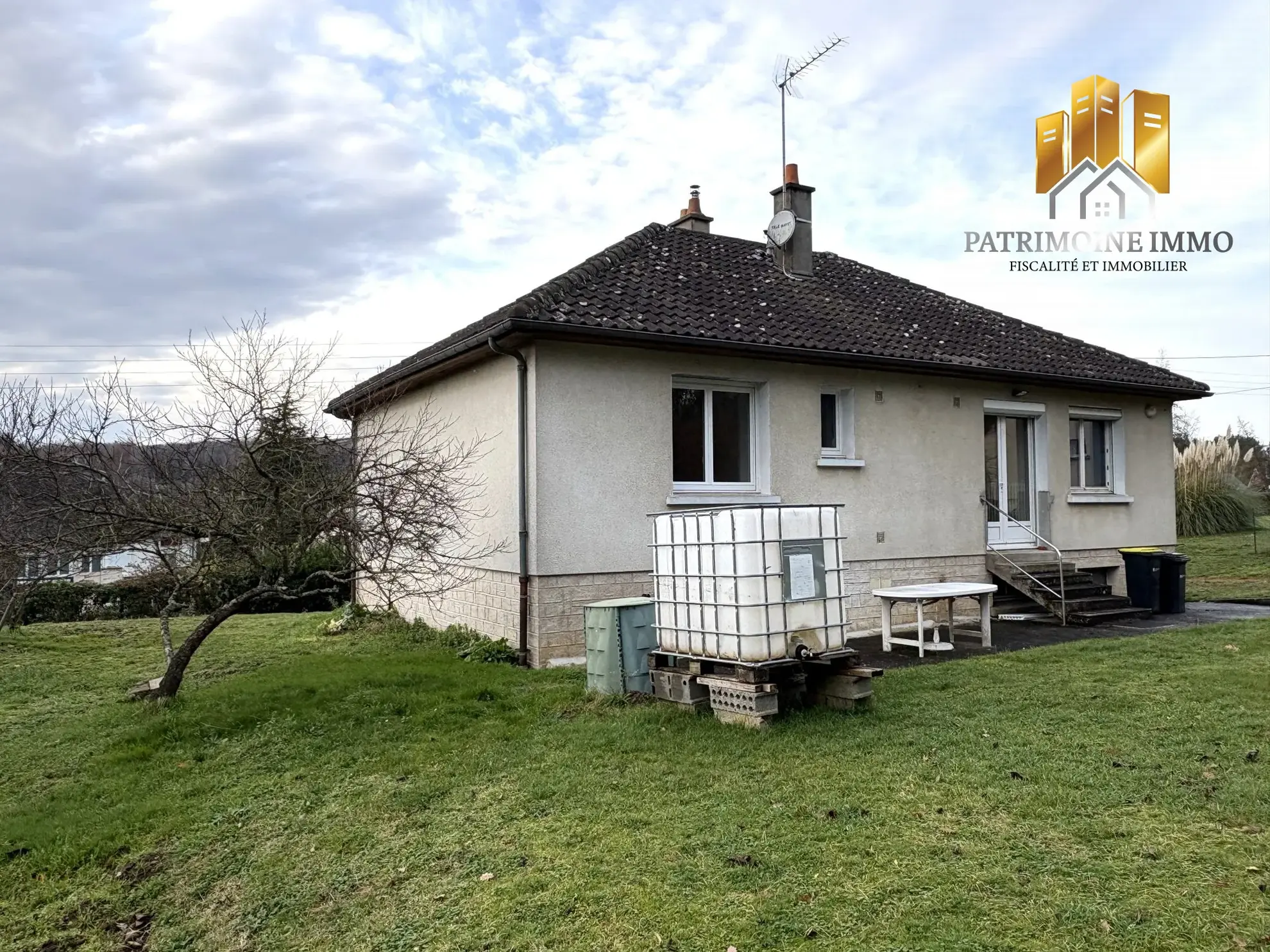 Maison familiale de 5 pièces avec sous-sol, garage et jardin à Pontvallain 