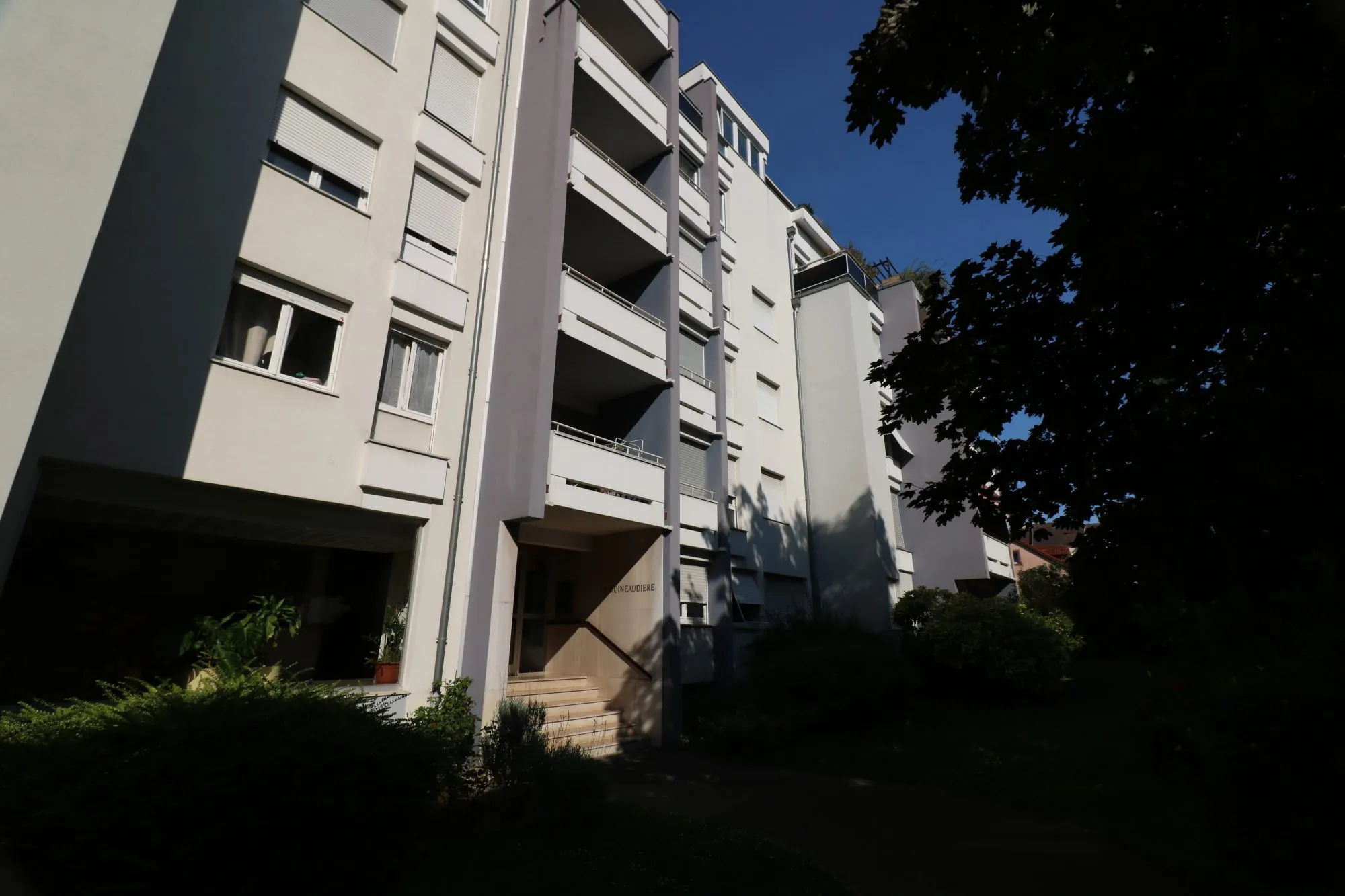 Studio loué de 20,55 m² à Neudorf, Strasbourg – Idéal investisseur