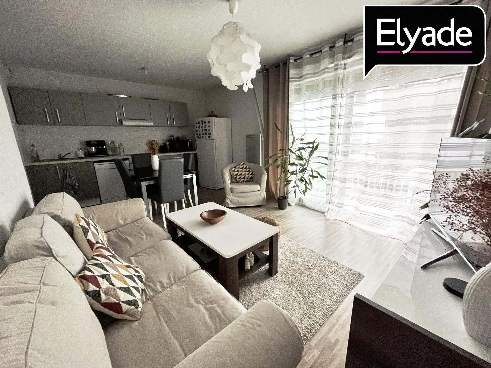 Vente appartement T2 de 44 m² à Bordeaux proche tramway et Bastide