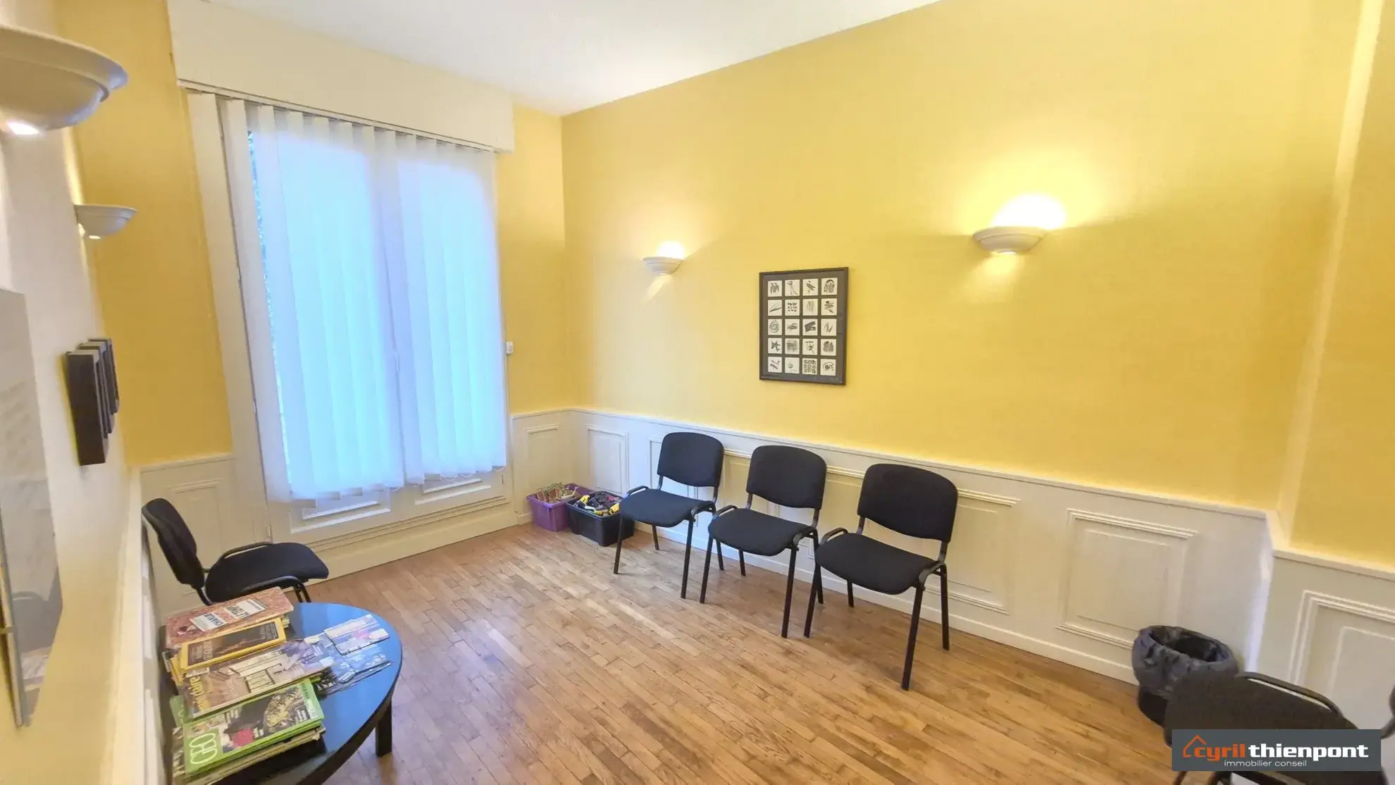 Local professionnel de 54 m² en centre-ville d'Abbeville 