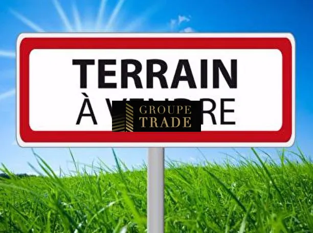 Terrain à vendre à Clichy-sous-Bois - 348 m², potentiel de projet immobilier