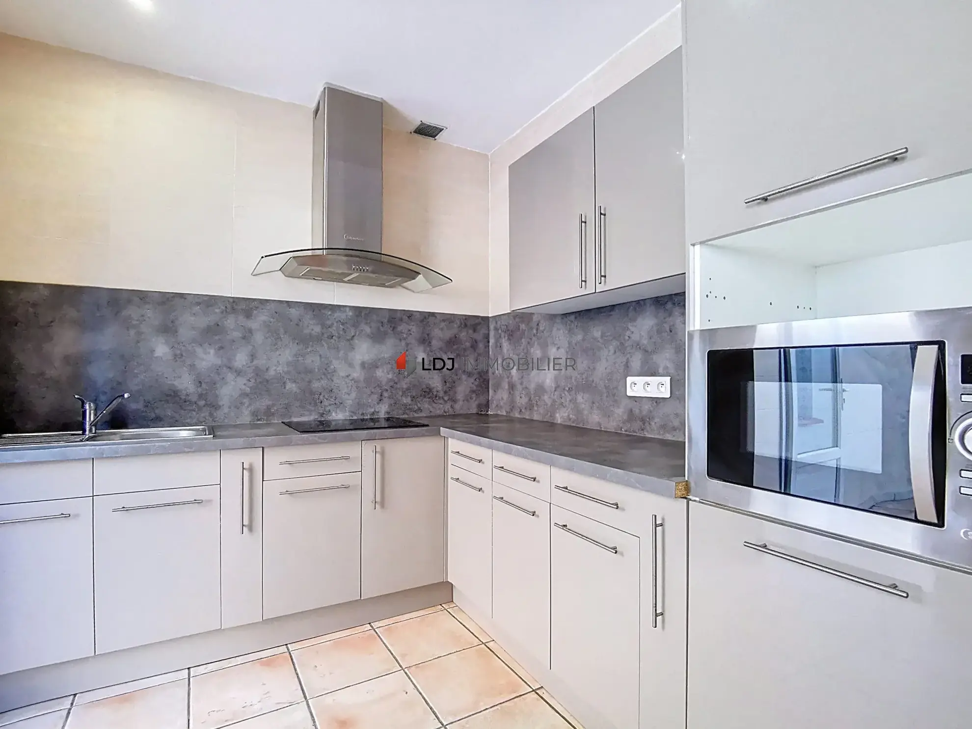 Maison de plain-pied de 47 m² avec terrasse à Perpignan, secteur Saint Martin 
