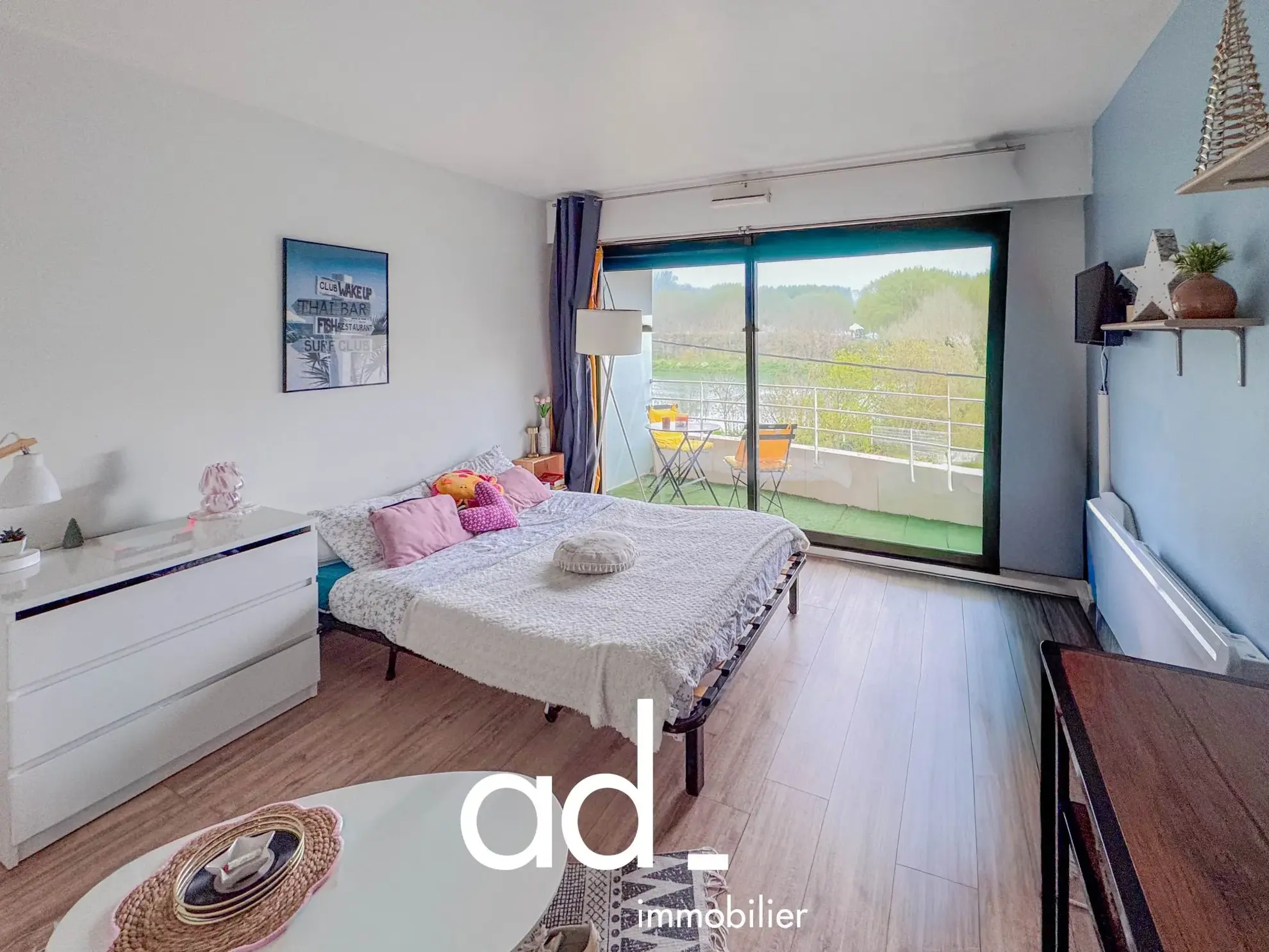 Studio à vendre à La Rochelle proche Vieux Port lumineux avec balcon