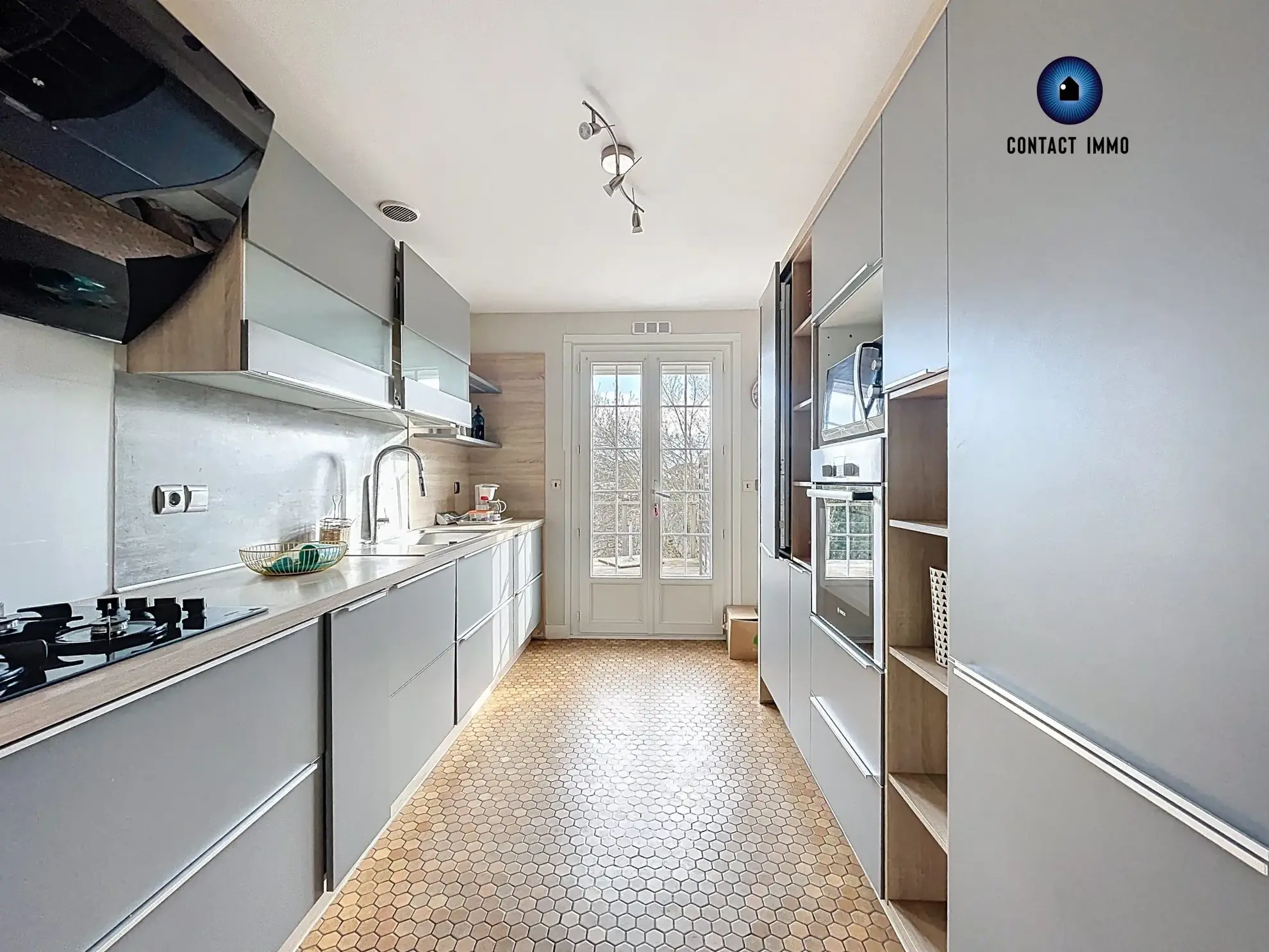 Charmante maison avec terrasse, garage et jardin à Malemort-sur-Corrèze 