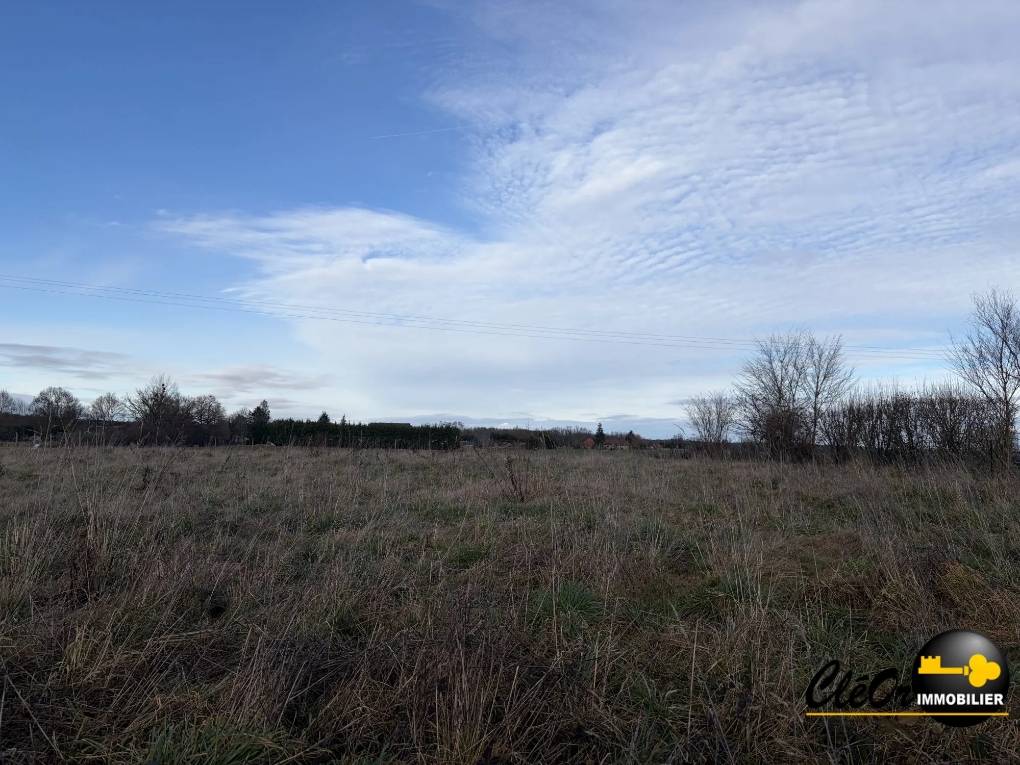 Terrain constructible avec vue dégagée à Moutier-en-Bresse