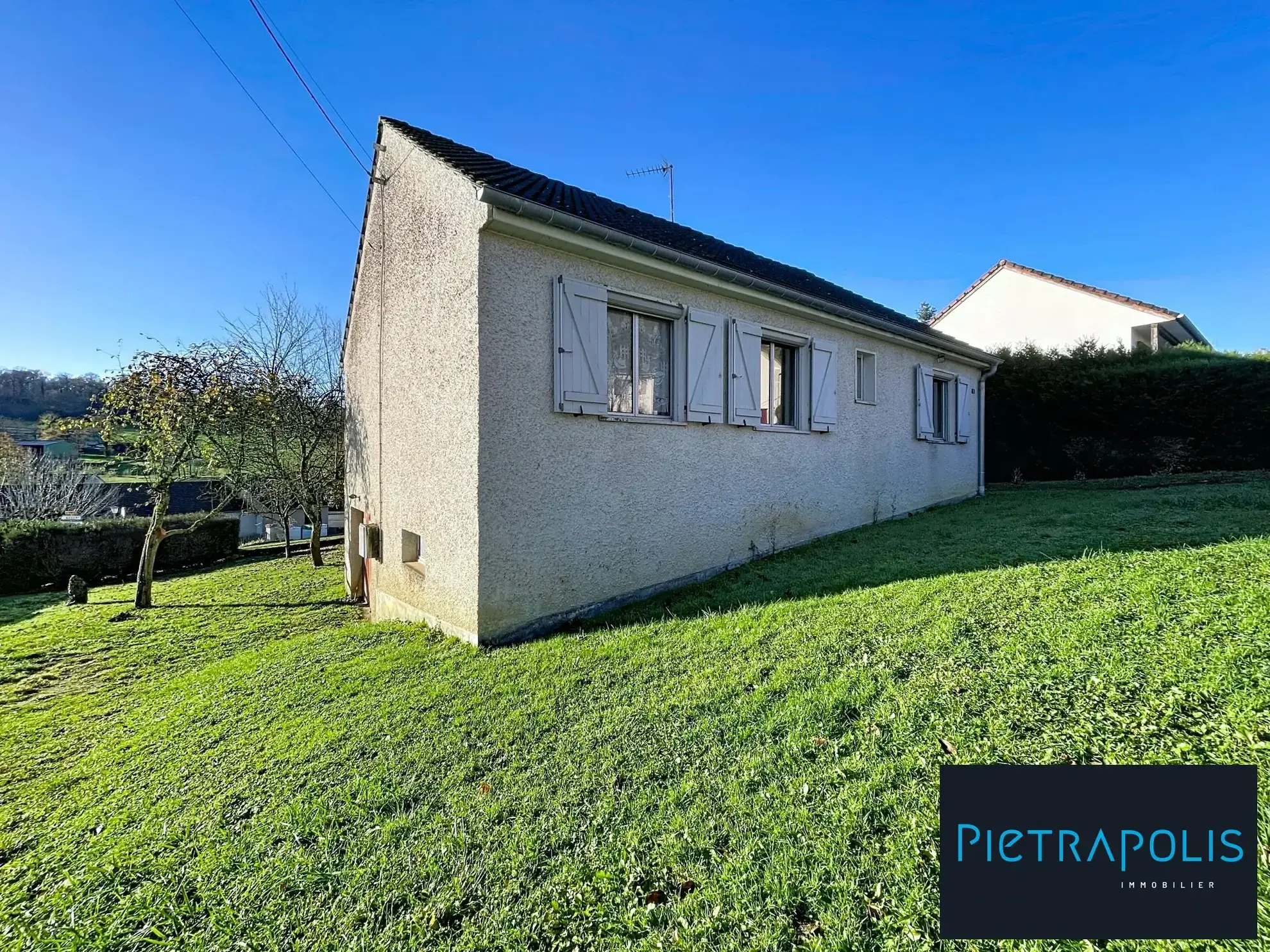 Maison à vendre à Thivet avec 3 chambres et jardin arboré 