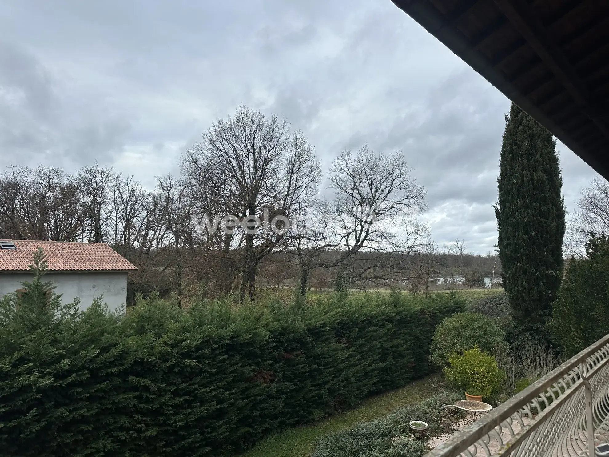 Appartement T3 rénové avec terrasse et vue sur lac à Tournefeuille - Spacieux et lumineux 