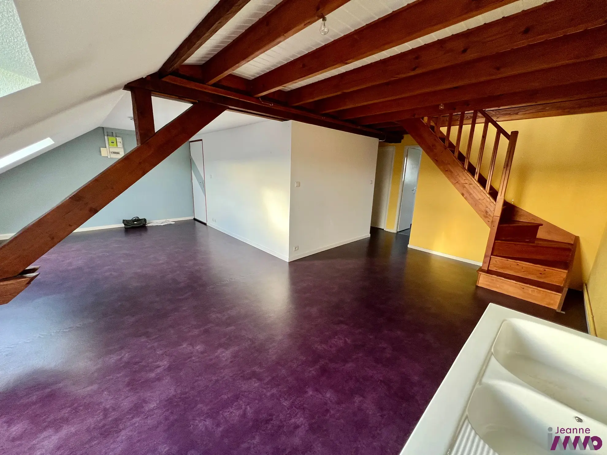 À vendre appartement mansardé de 90 m² à Grandvillars, proche Suisse