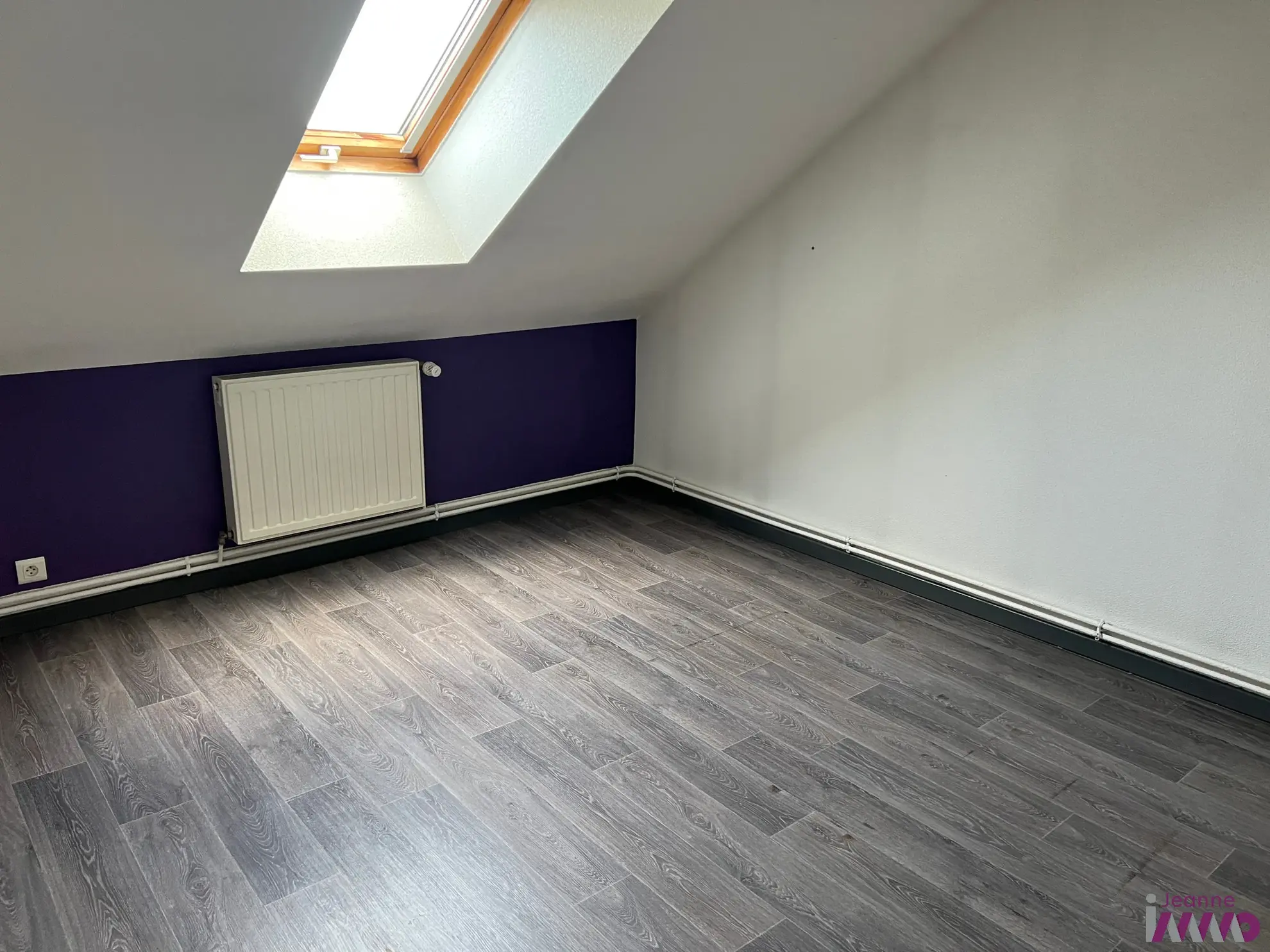 À vendre appartement mansardé de 90 m² à Grandvillars, proche Suisse 