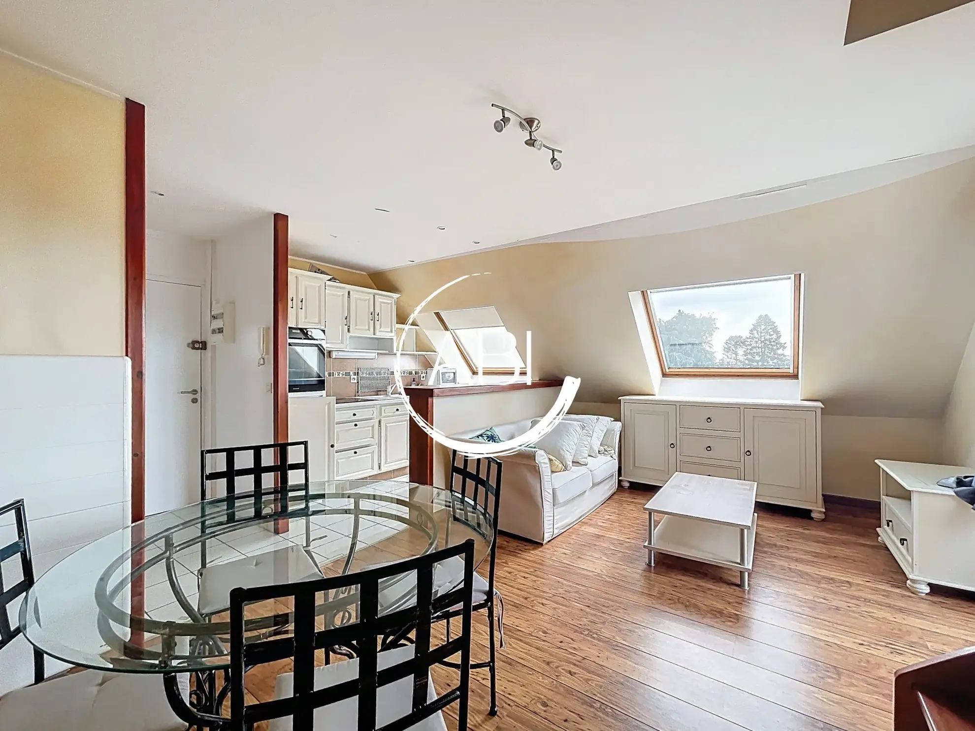 Appartement duplex 3 pièces avec ascenseur, parking et garage à Bagnoles de l'Orne 