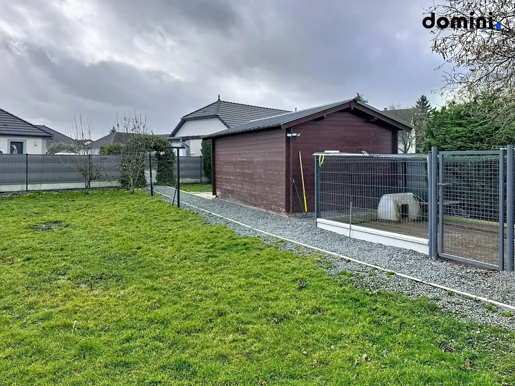 Maison à vendre à Blanzy avec terrain piscinable et 2 chambres 