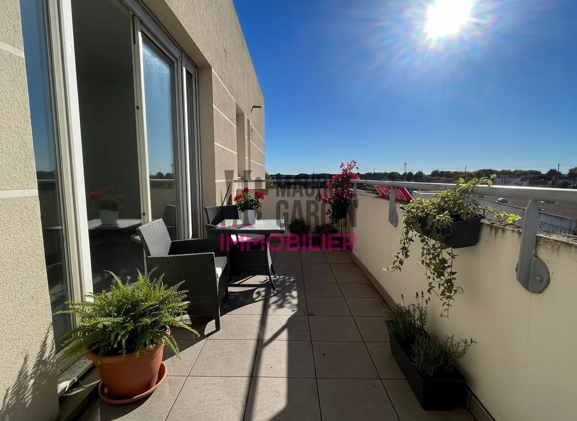 Appartement T3 avec terrasse et parking privé à Avignon proche intra-muros 