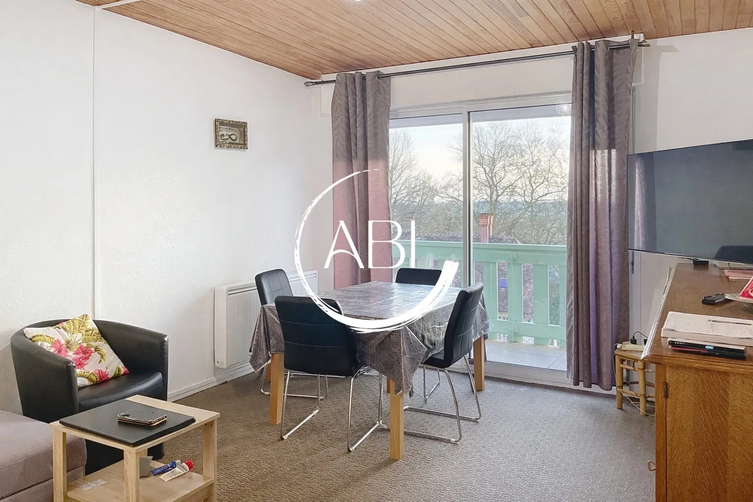 Appartement T2 à vendre à Bagnoles de l'Orne, proche thermes, avec parking et cave