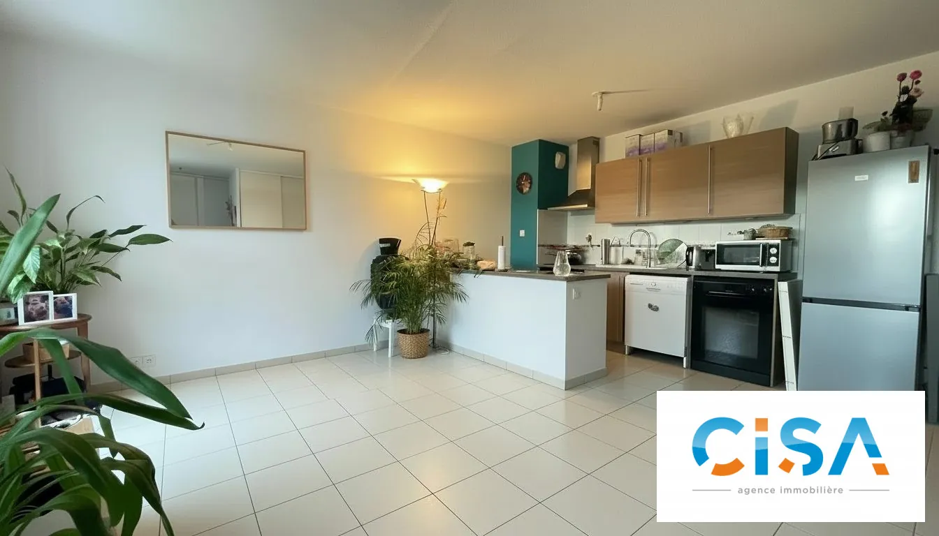 Maison mitoyenne à Verneuil en Halatte avec 2 chambres et terrasse 