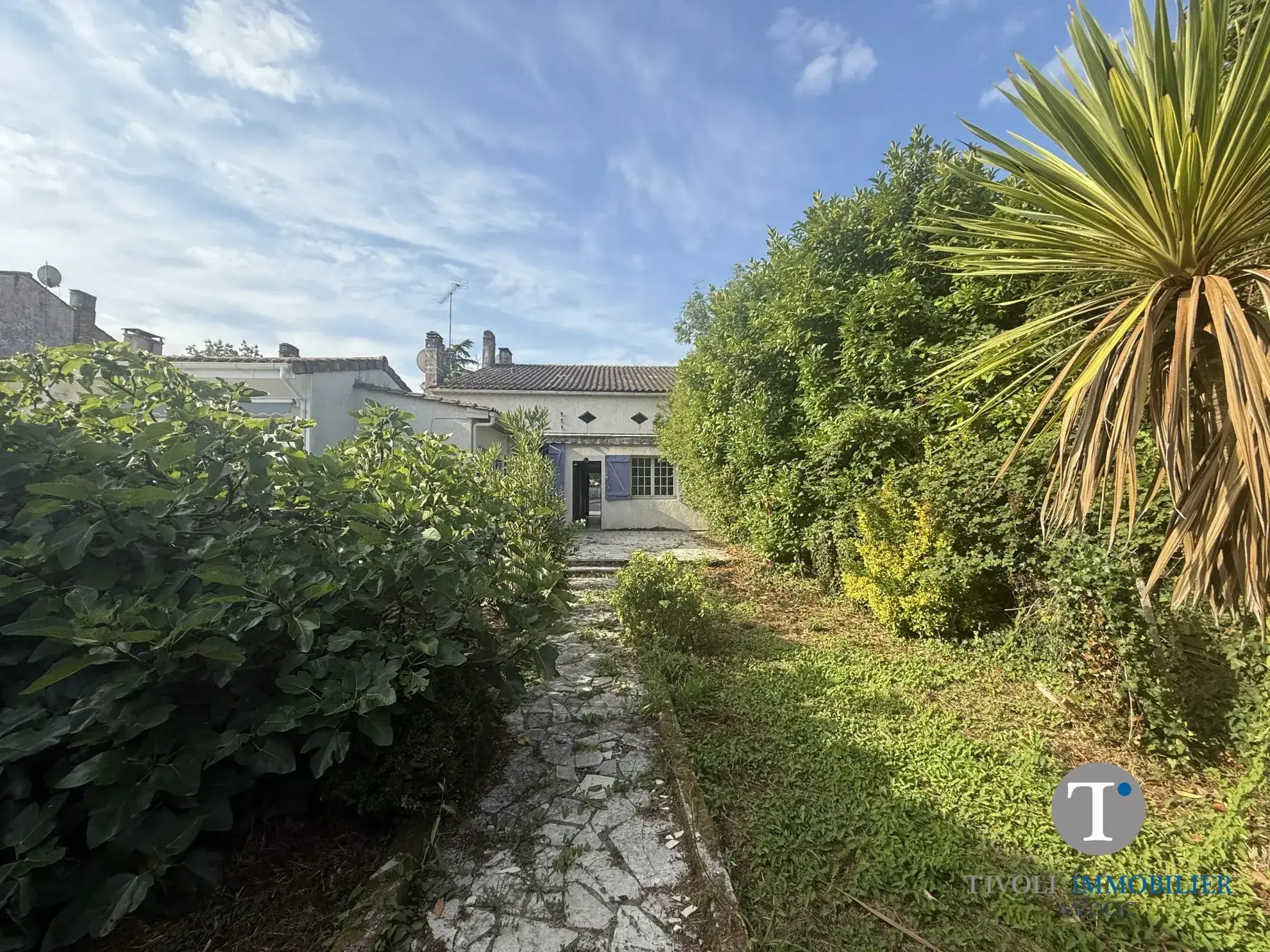 Maison à vendre avec 3 chambres à Lesparre-Médoc - Potentiel de rénovation