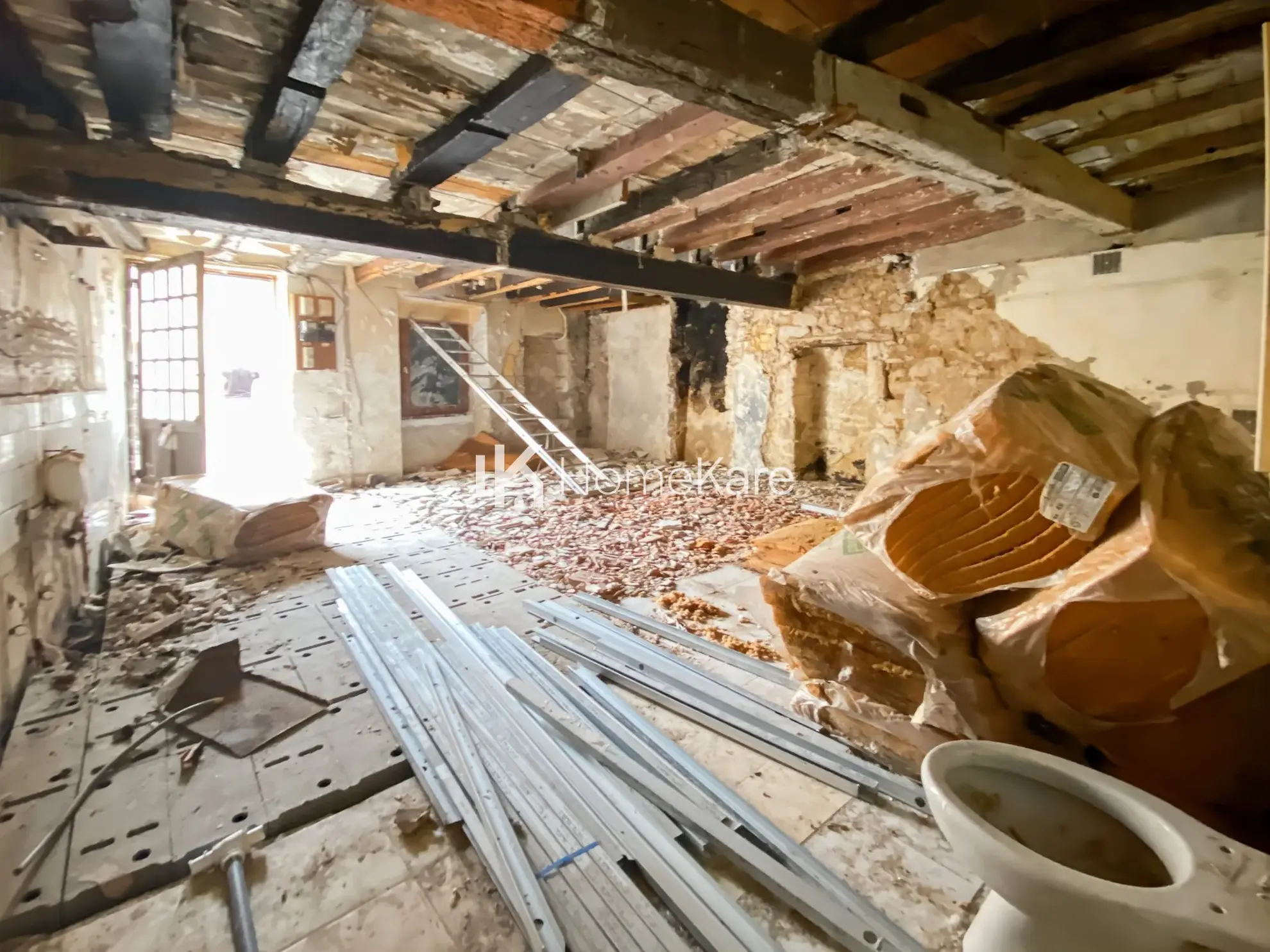 Immeuble de 75 m² à La Réole, calme et à rénover 