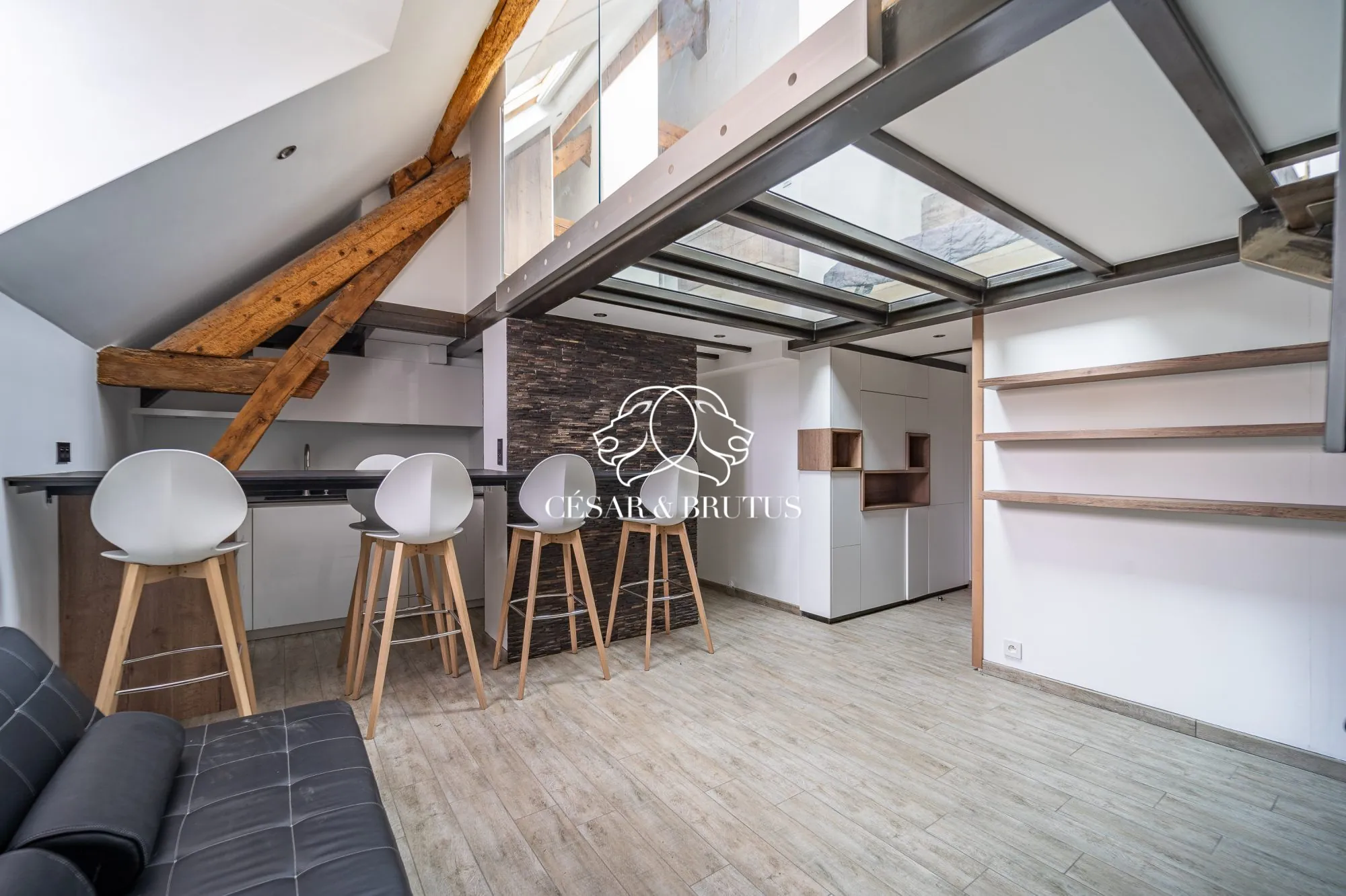 Charmant appartement T2 rénové avec parking et cave à Charbonnières-les-Bains